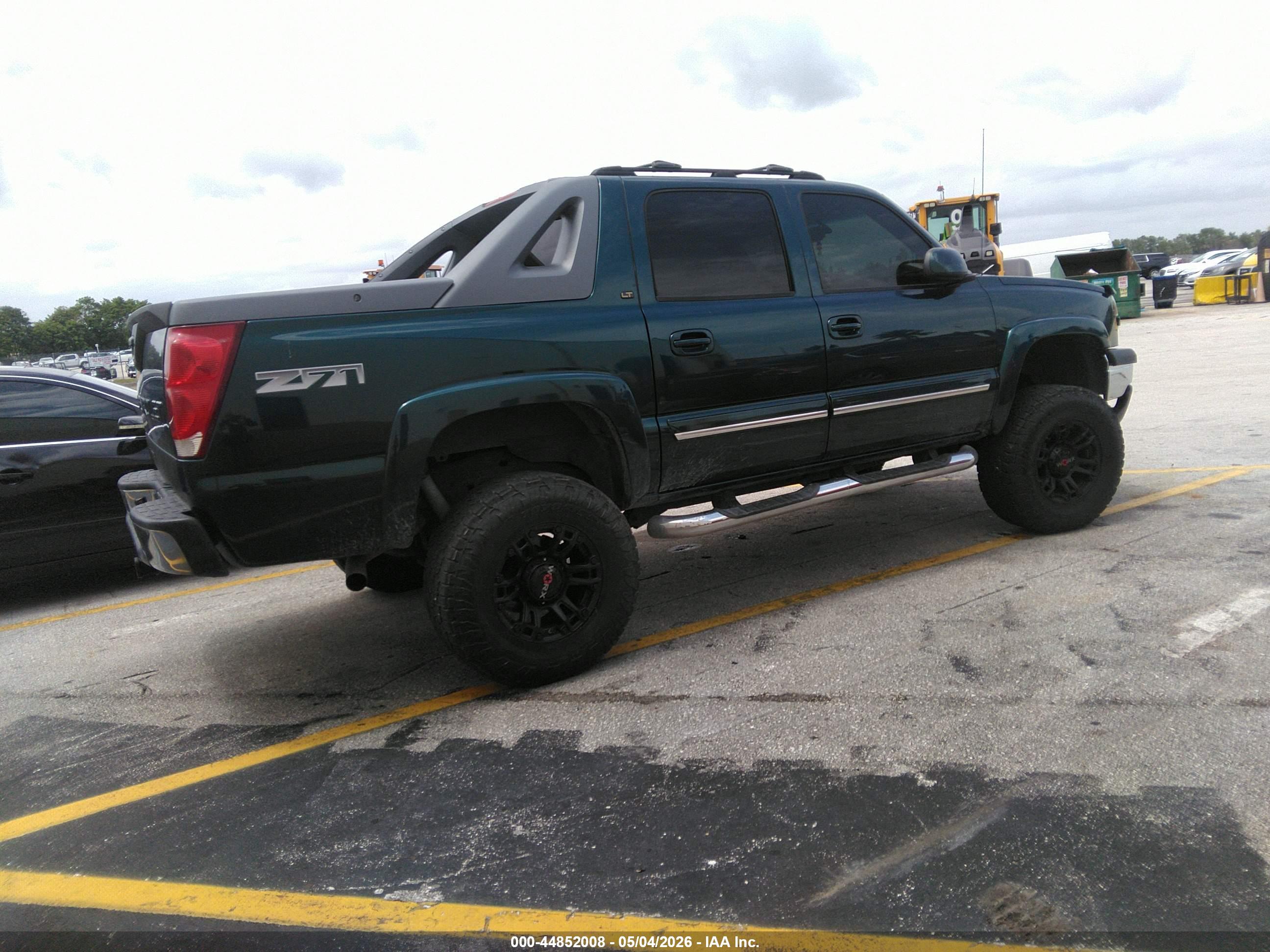 CHEVROLET AVALANCHE image 4