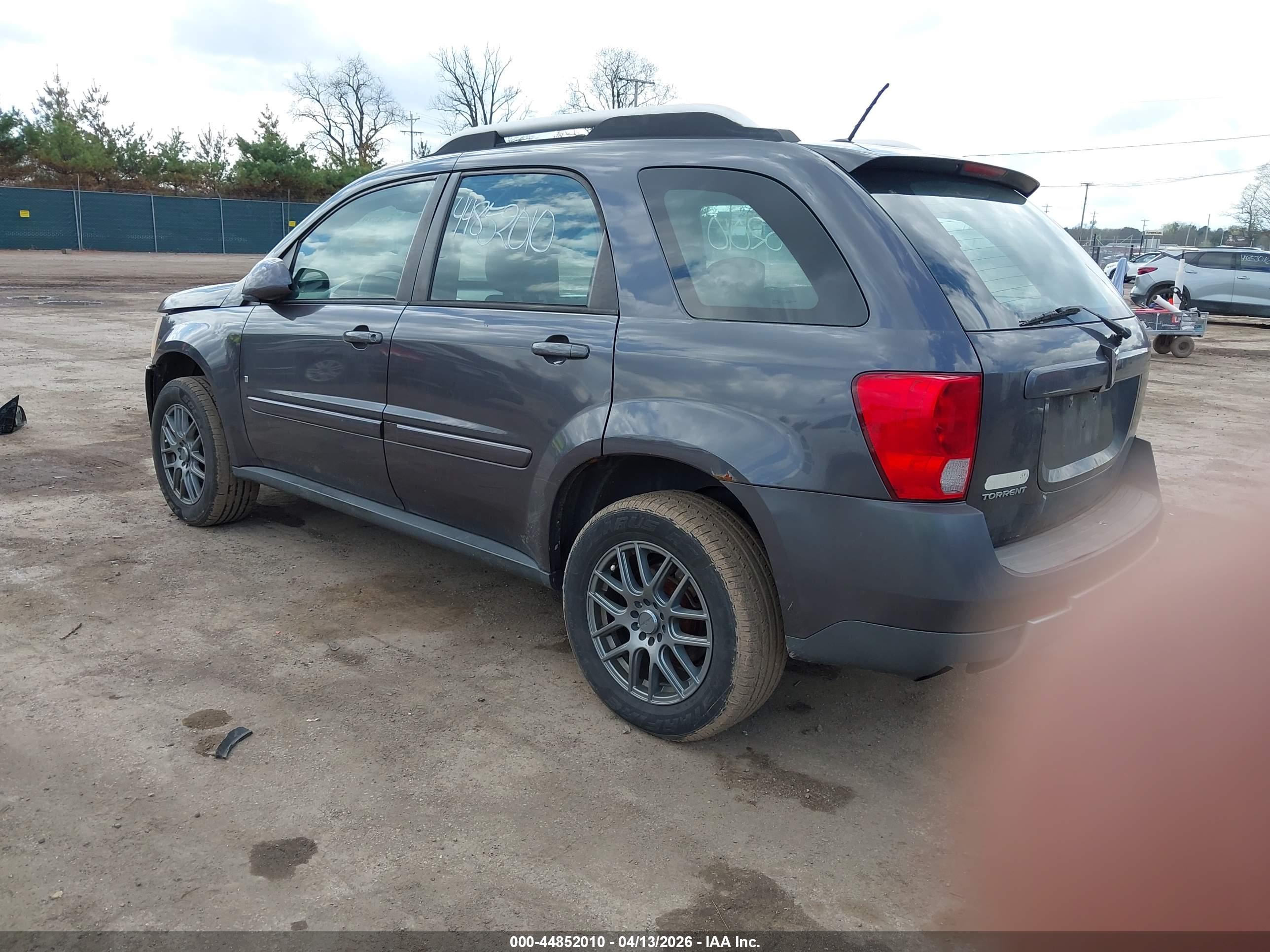 PONTIAC TORRENT image 3