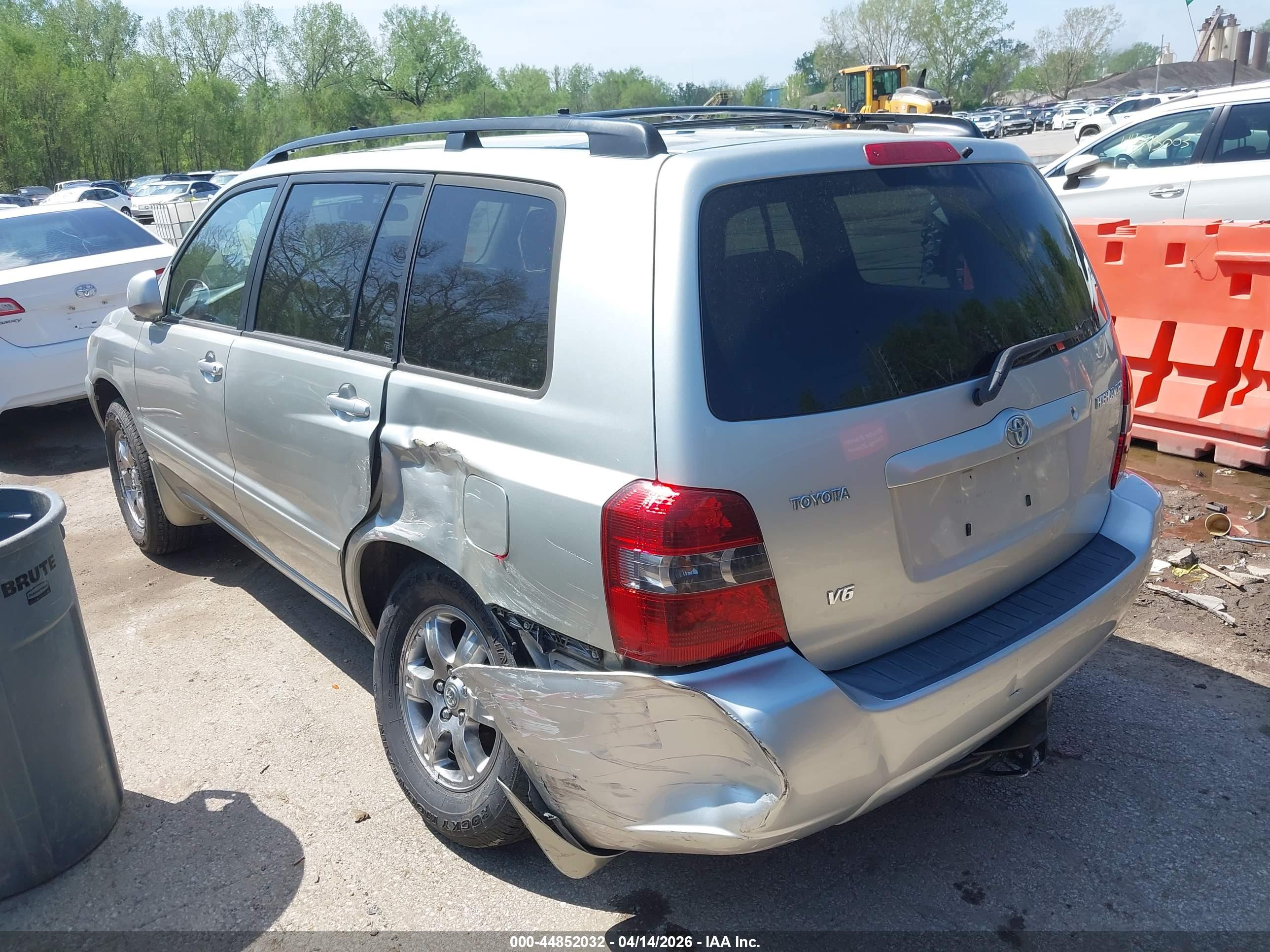 TOYOTA HIGHLANDER image 3