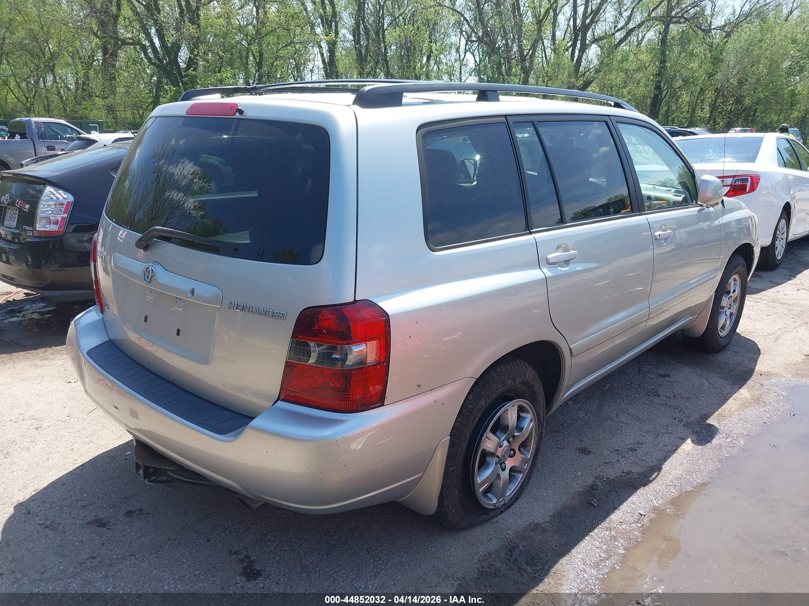 TOYOTA HIGHLANDER image 4