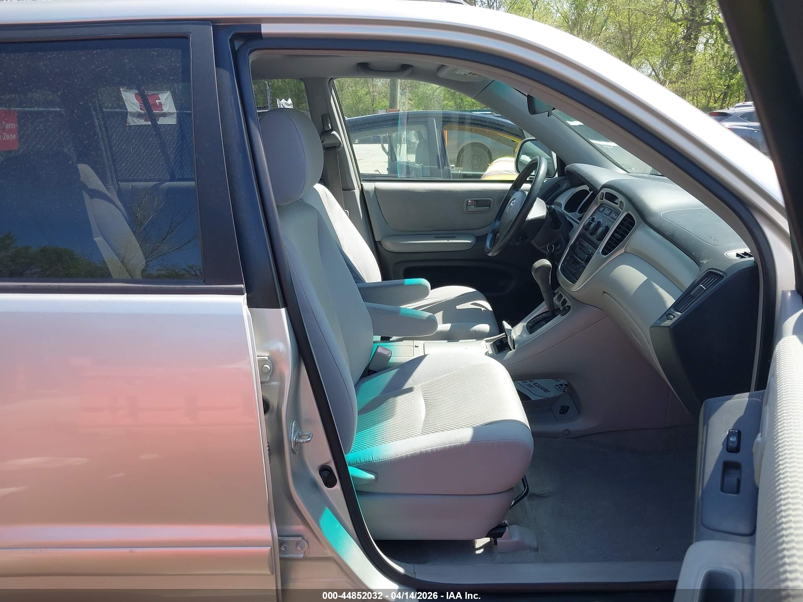 TOYOTA HIGHLANDER image 5
