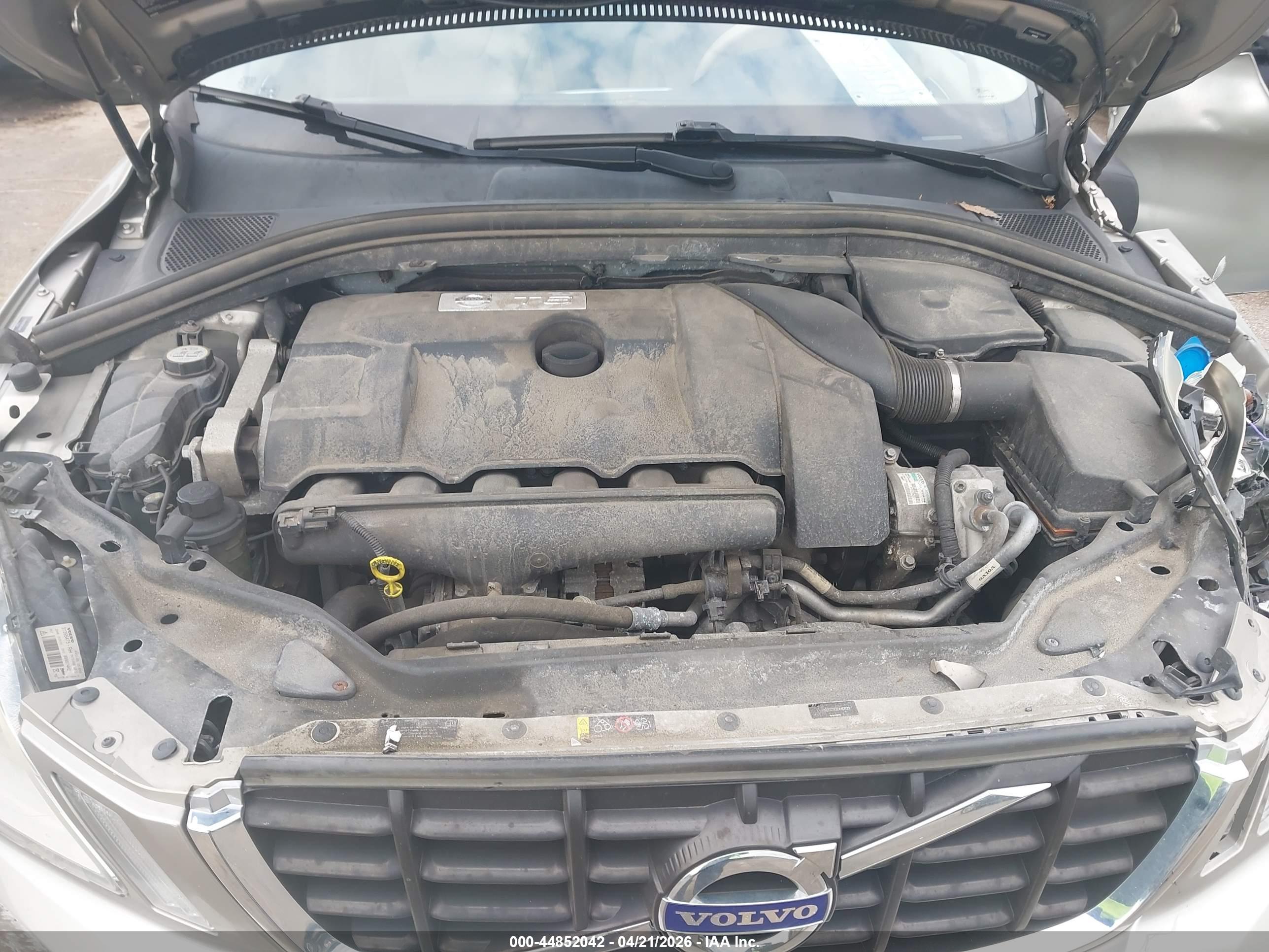 VOLVO XC60 image 10