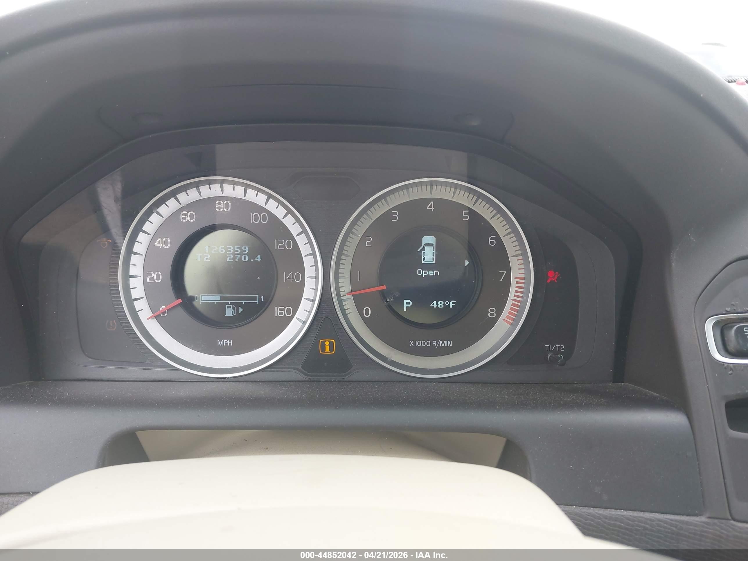VOLVO XC60 image 7