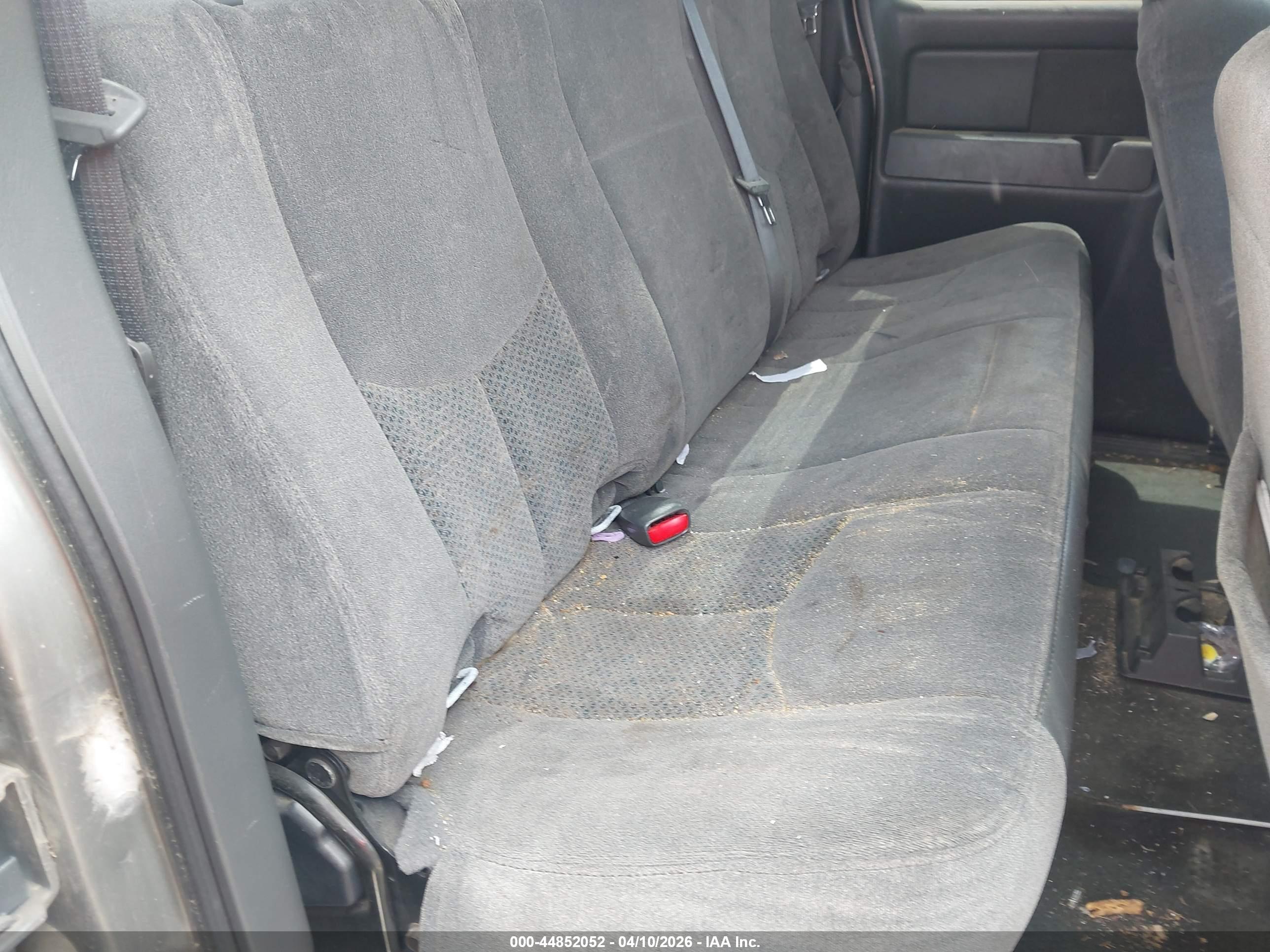 CHEVROLET SILVERADO image 8