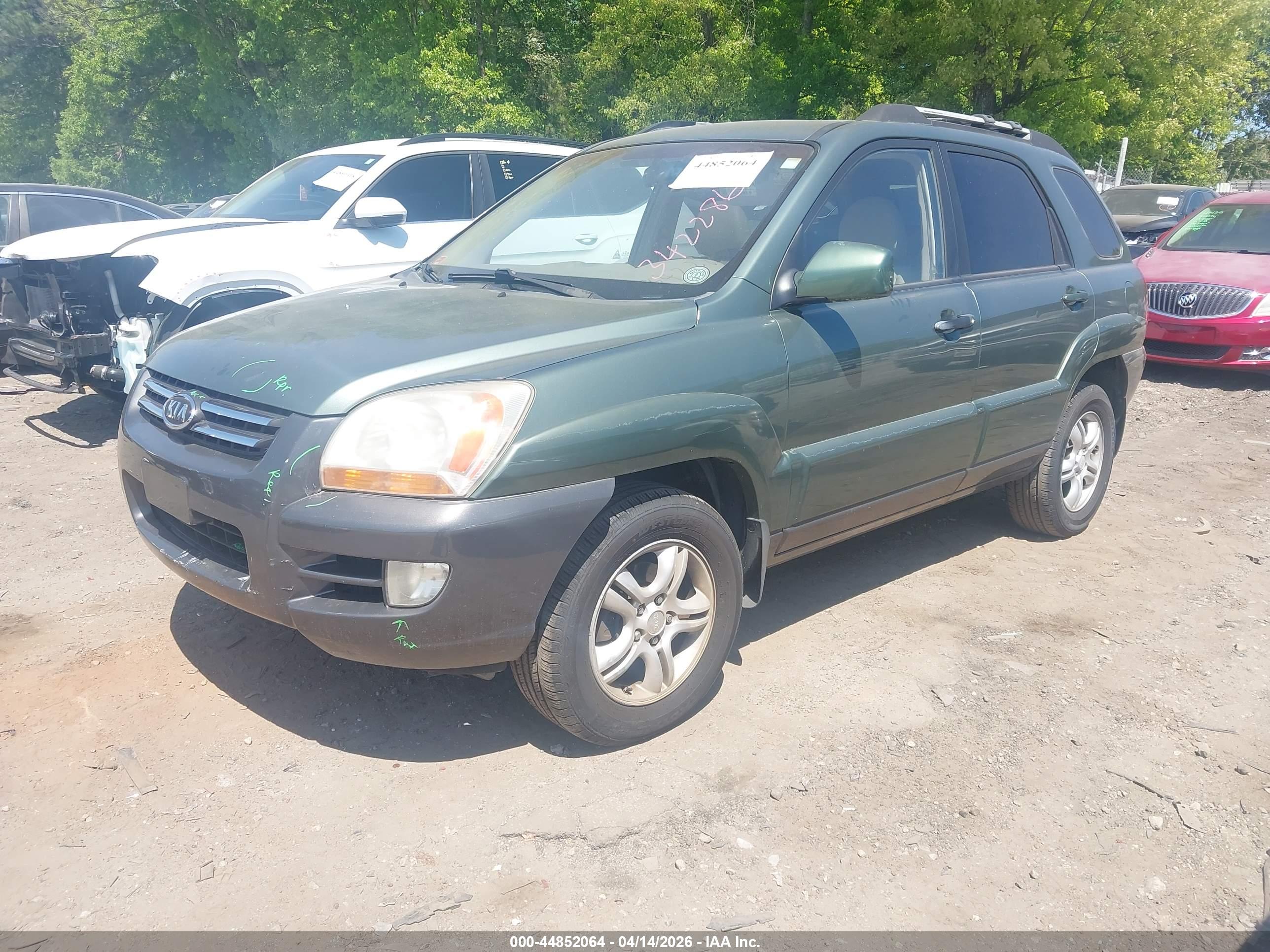 KIA SPORTAGE image 2