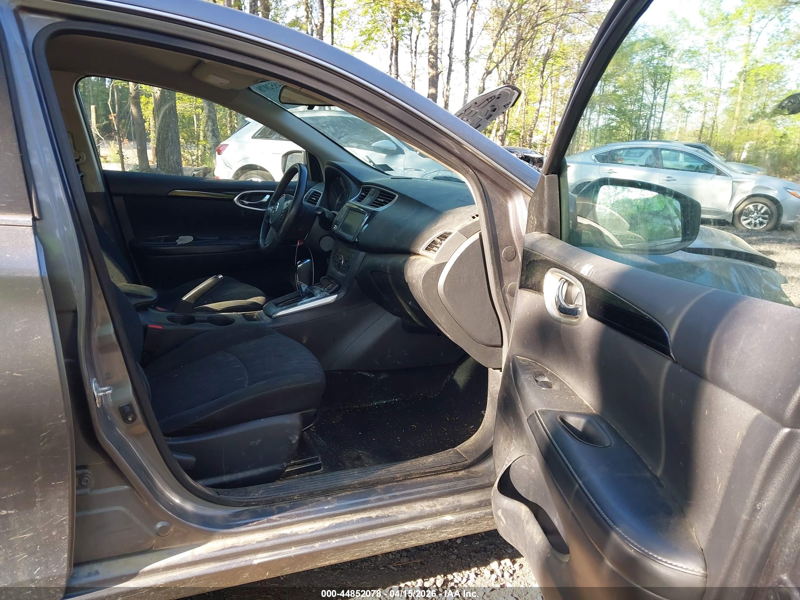 NISSAN SENTRA image 5