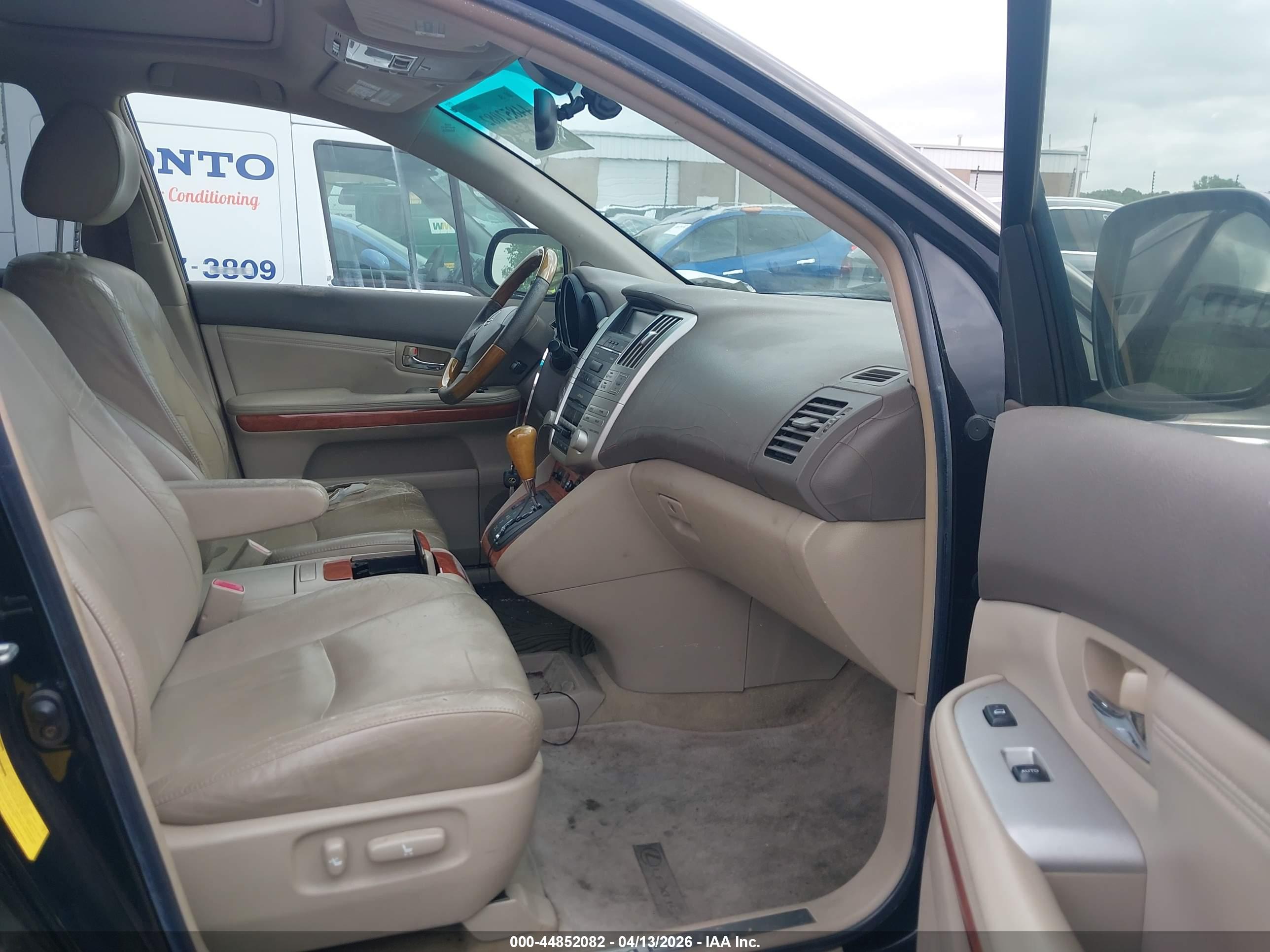 LEXUS RX image 5