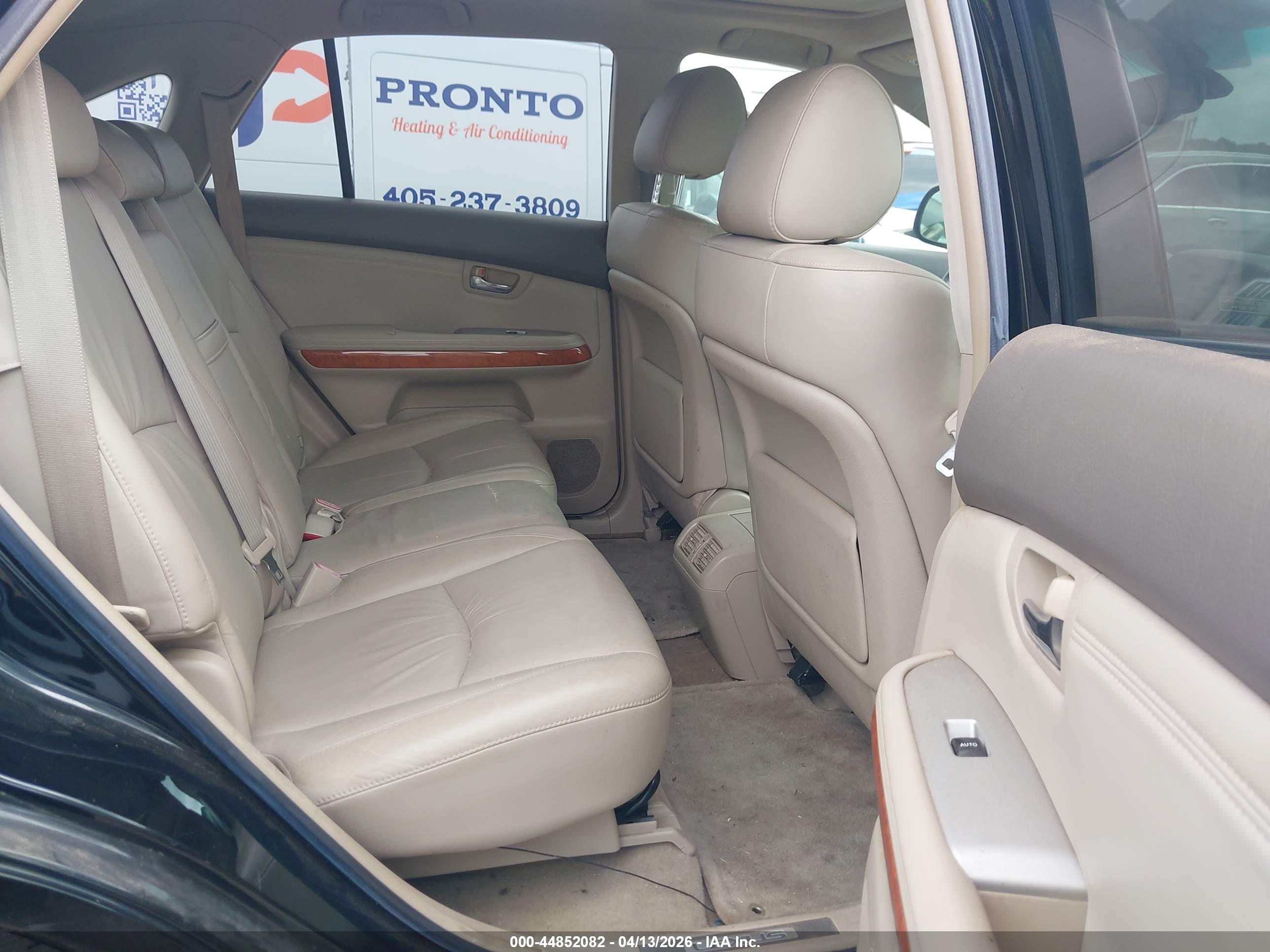 LEXUS RX image 8