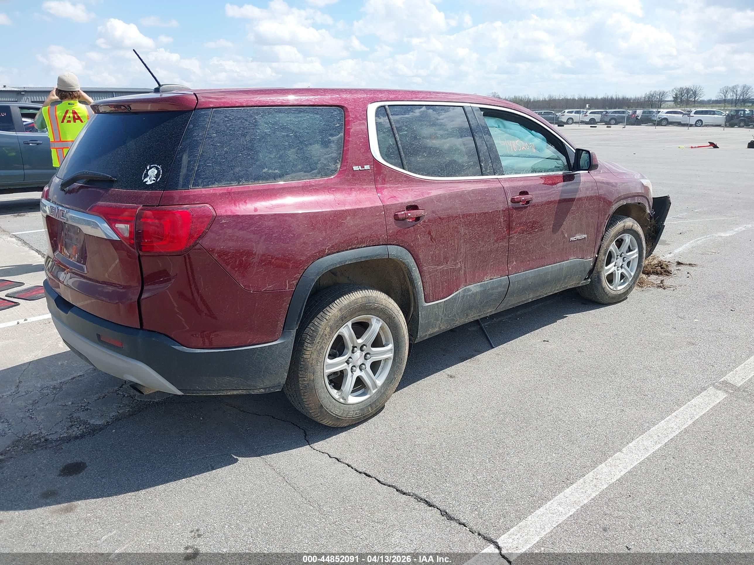 GMC ACADIA image 4