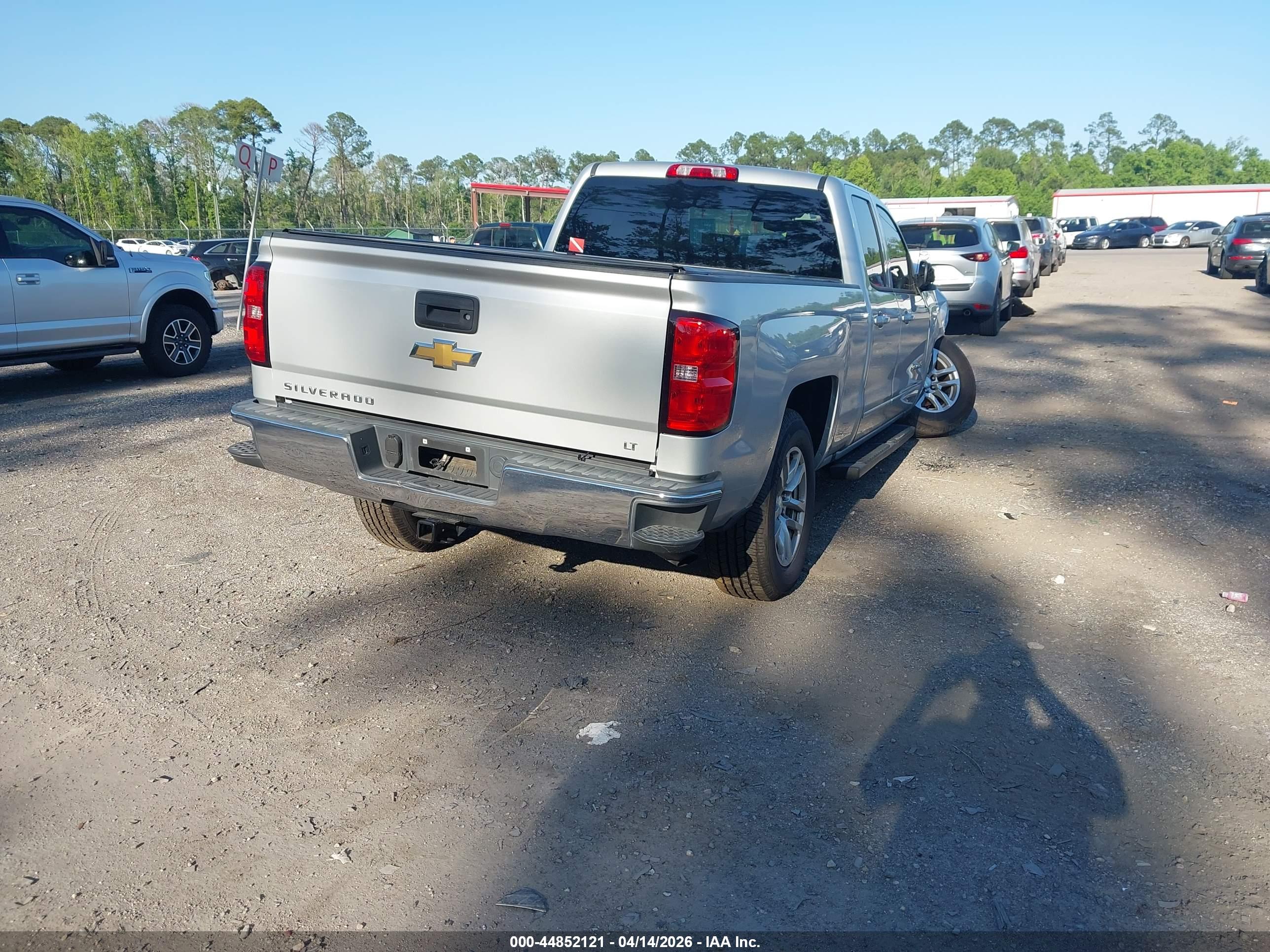 CHEVROLET SILVERADO image 4