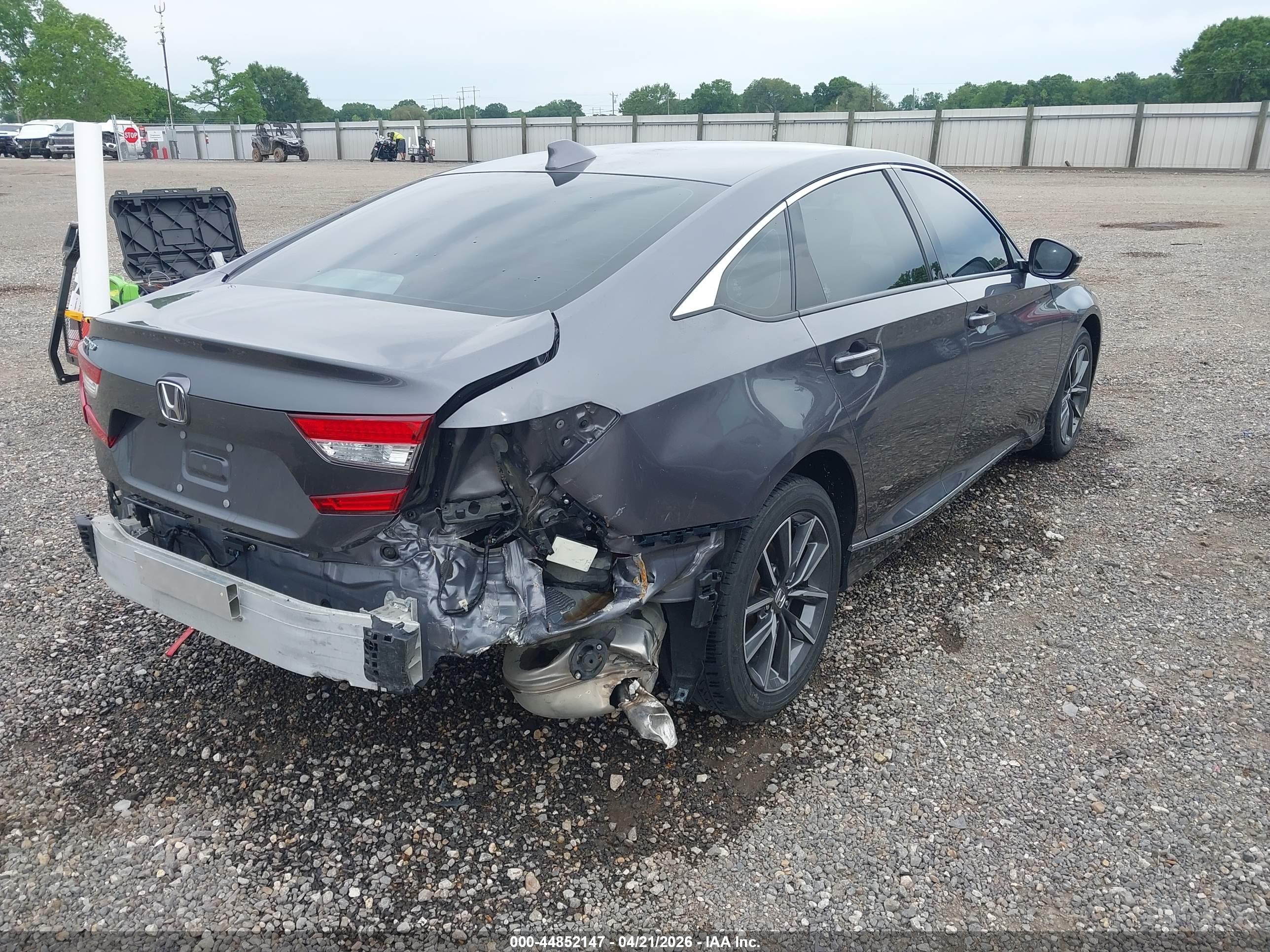 HONDA ACCORD image 4