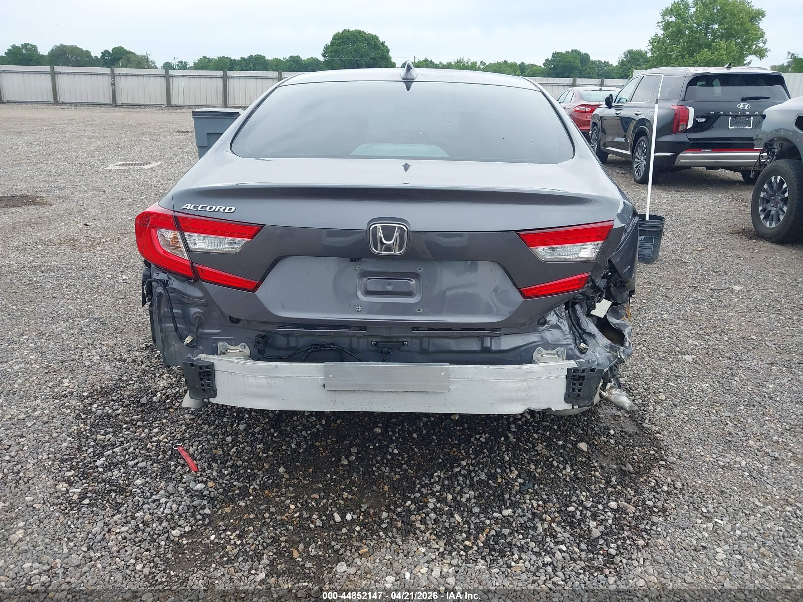 HONDA ACCORD image 6