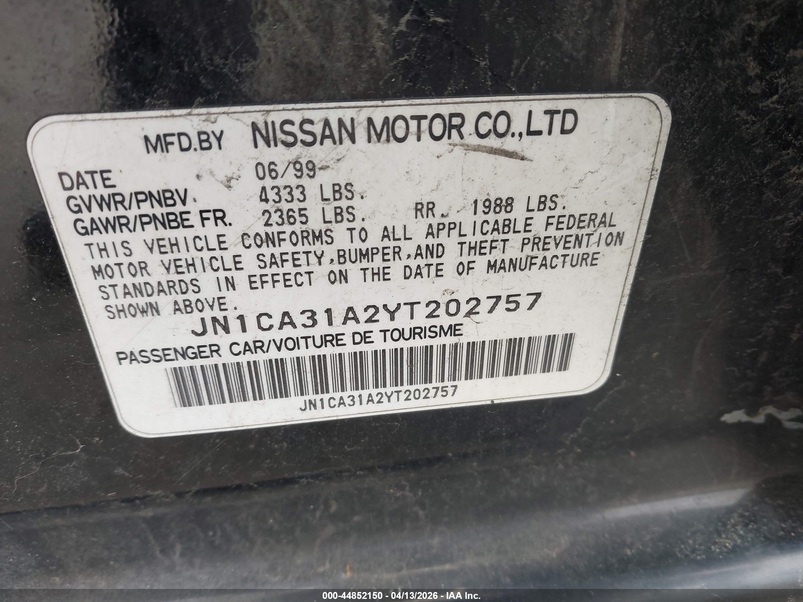 NISSAN MAXIMA image 9