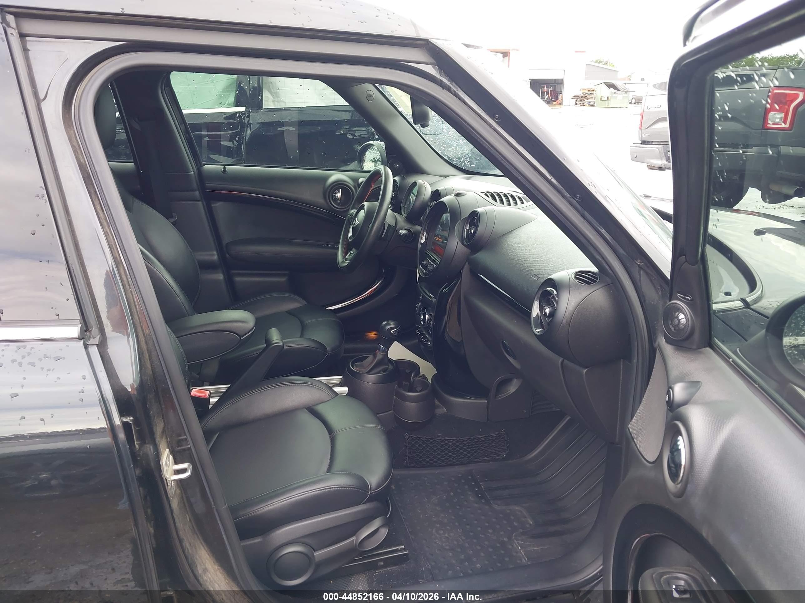 MINI COUNTRYMAN image 5