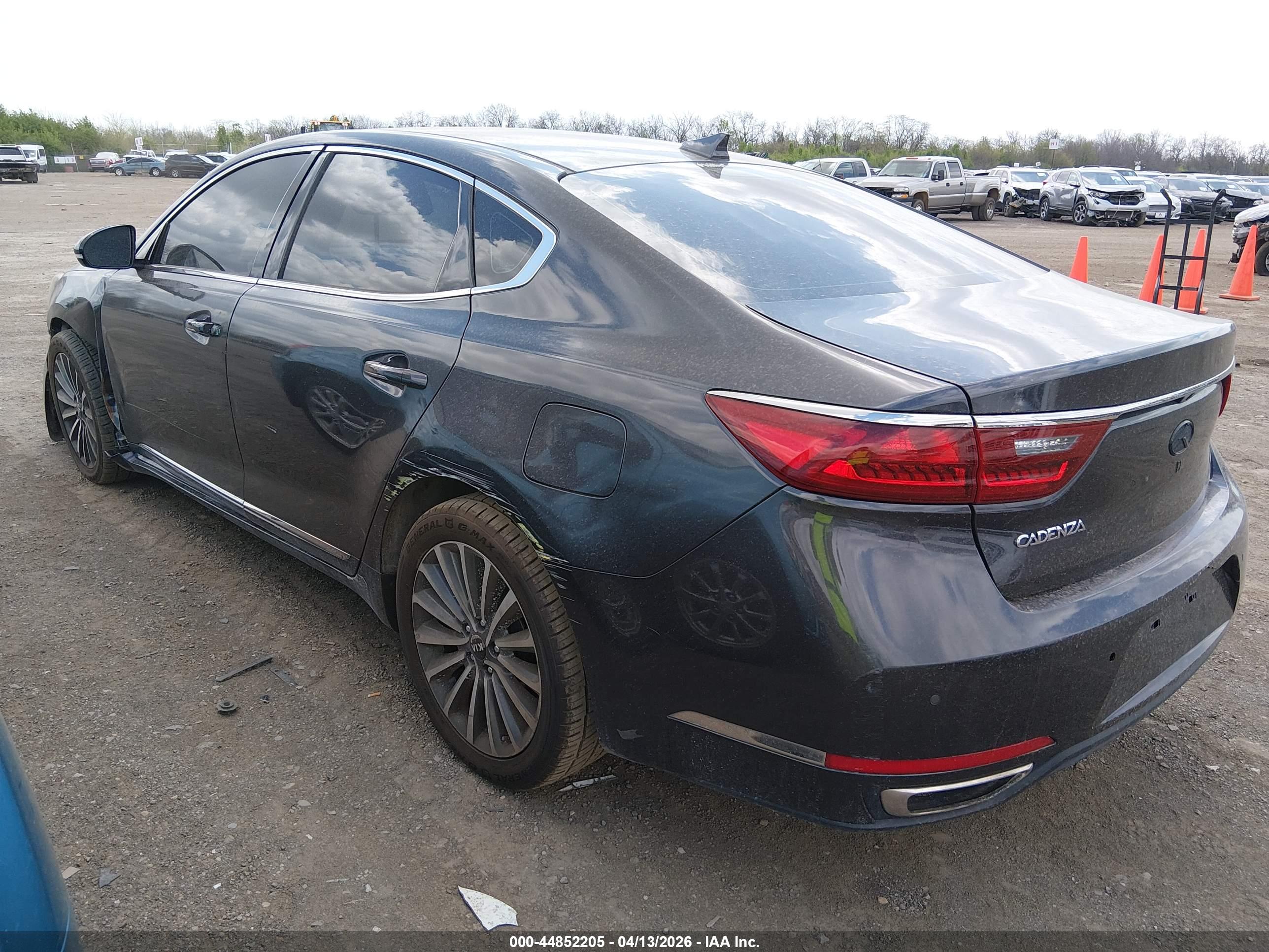 KIA CADENZA image 3