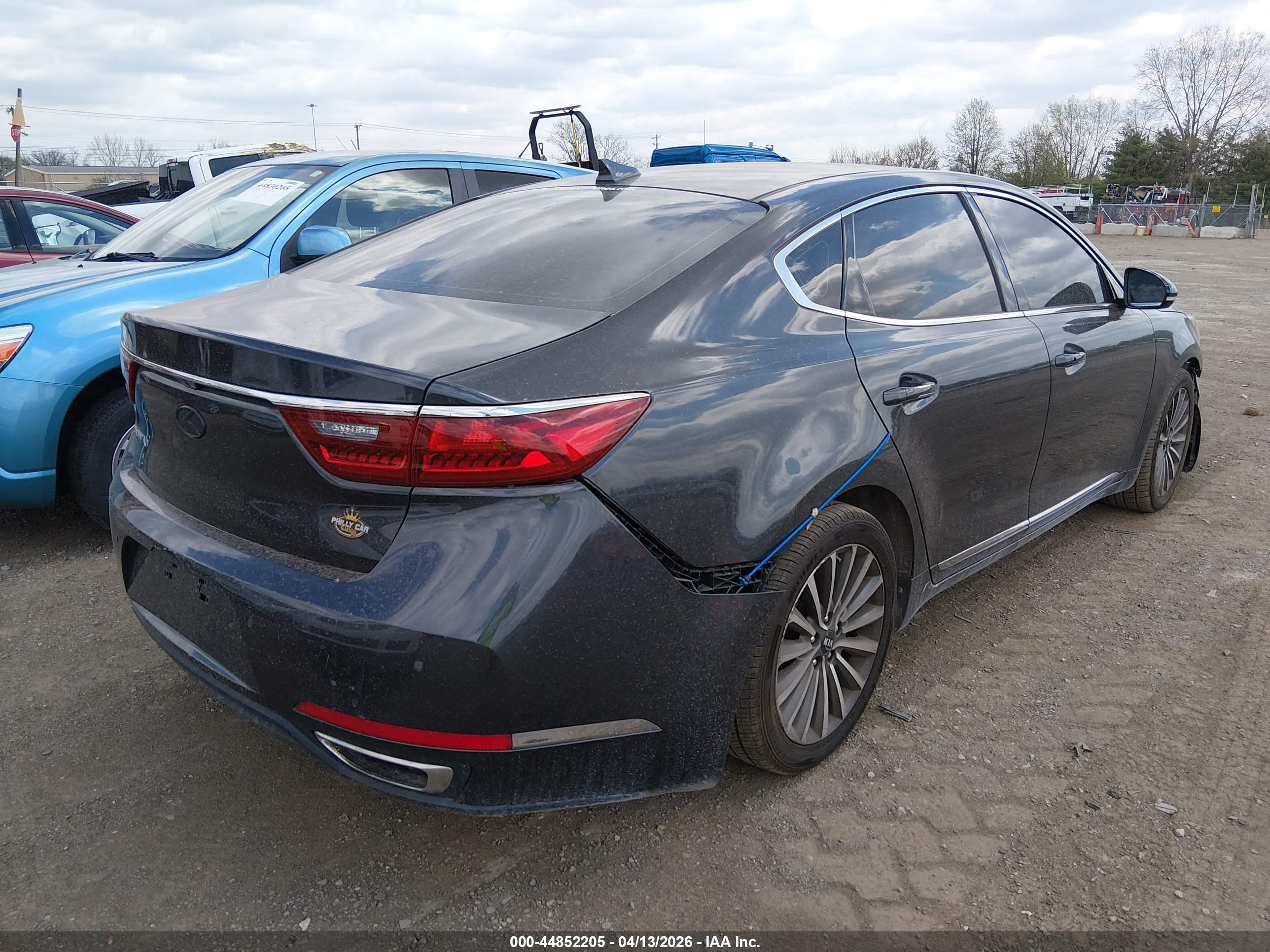 KIA CADENZA image 4