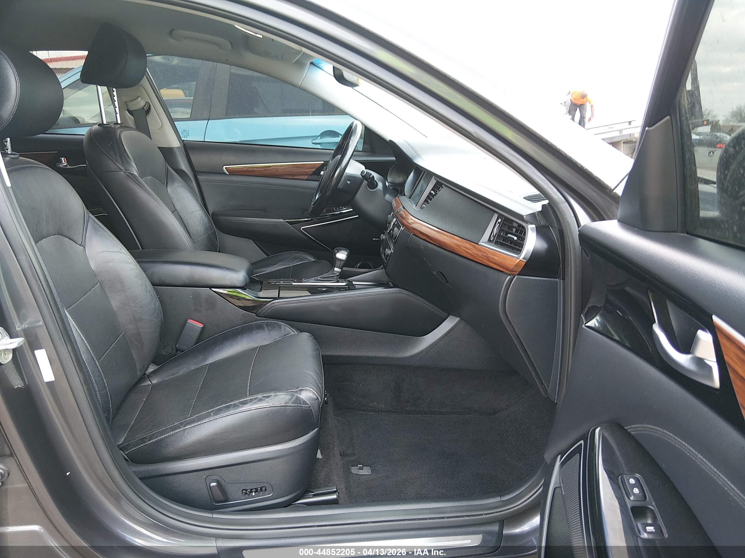 KIA CADENZA image 5