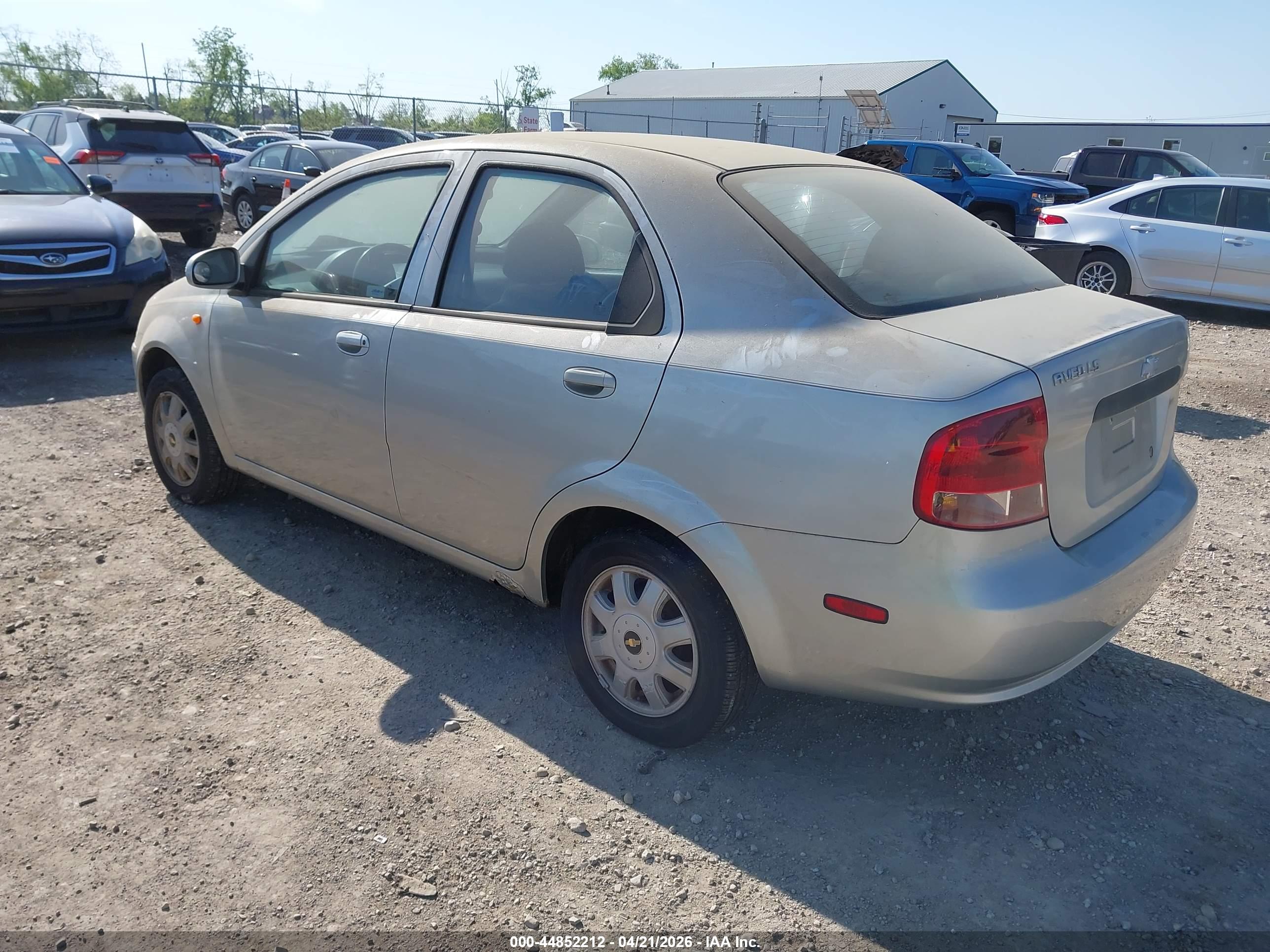 CHEVROLET AVEO image 3