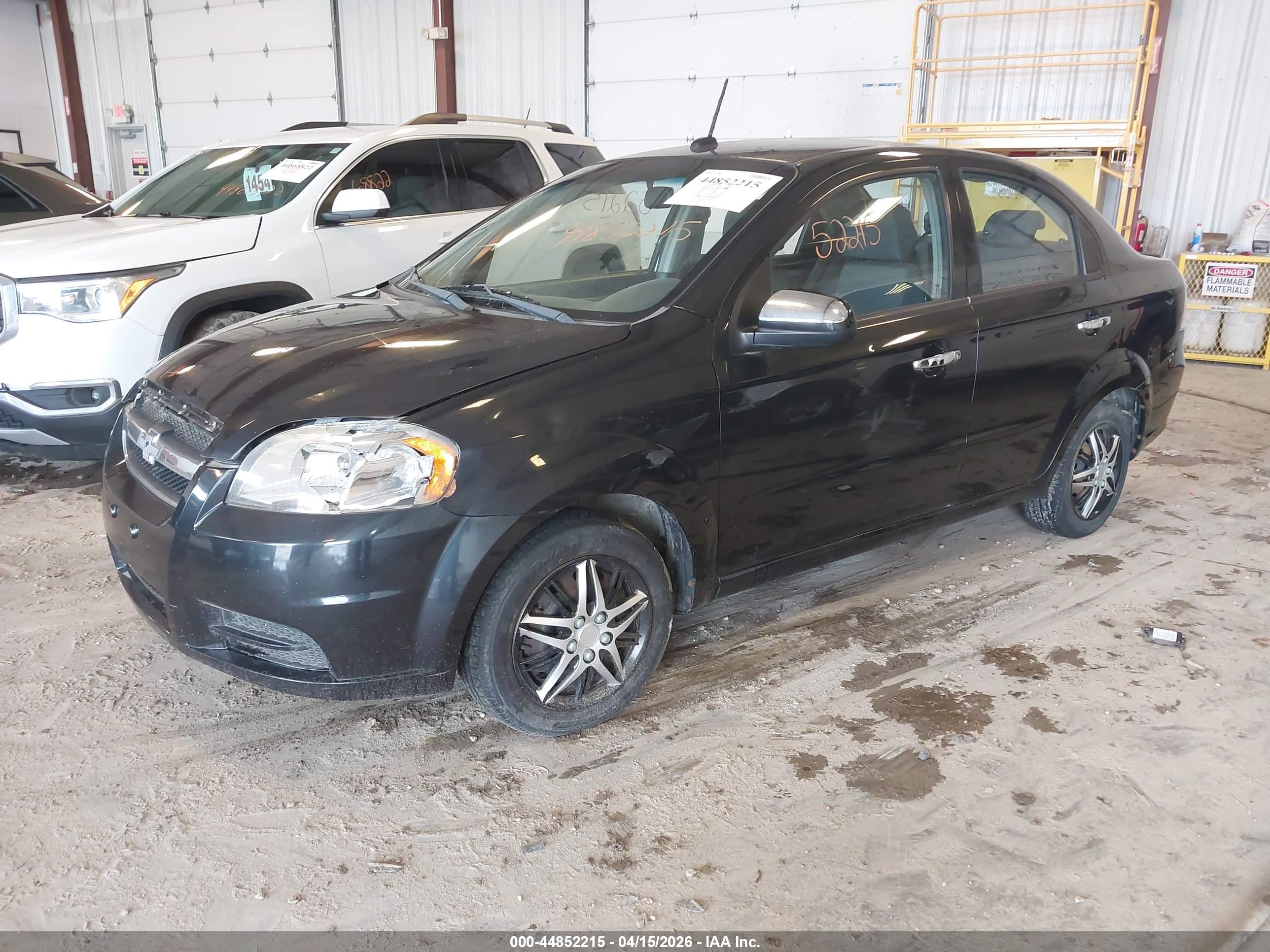 CHEVROLET AVEO image 2