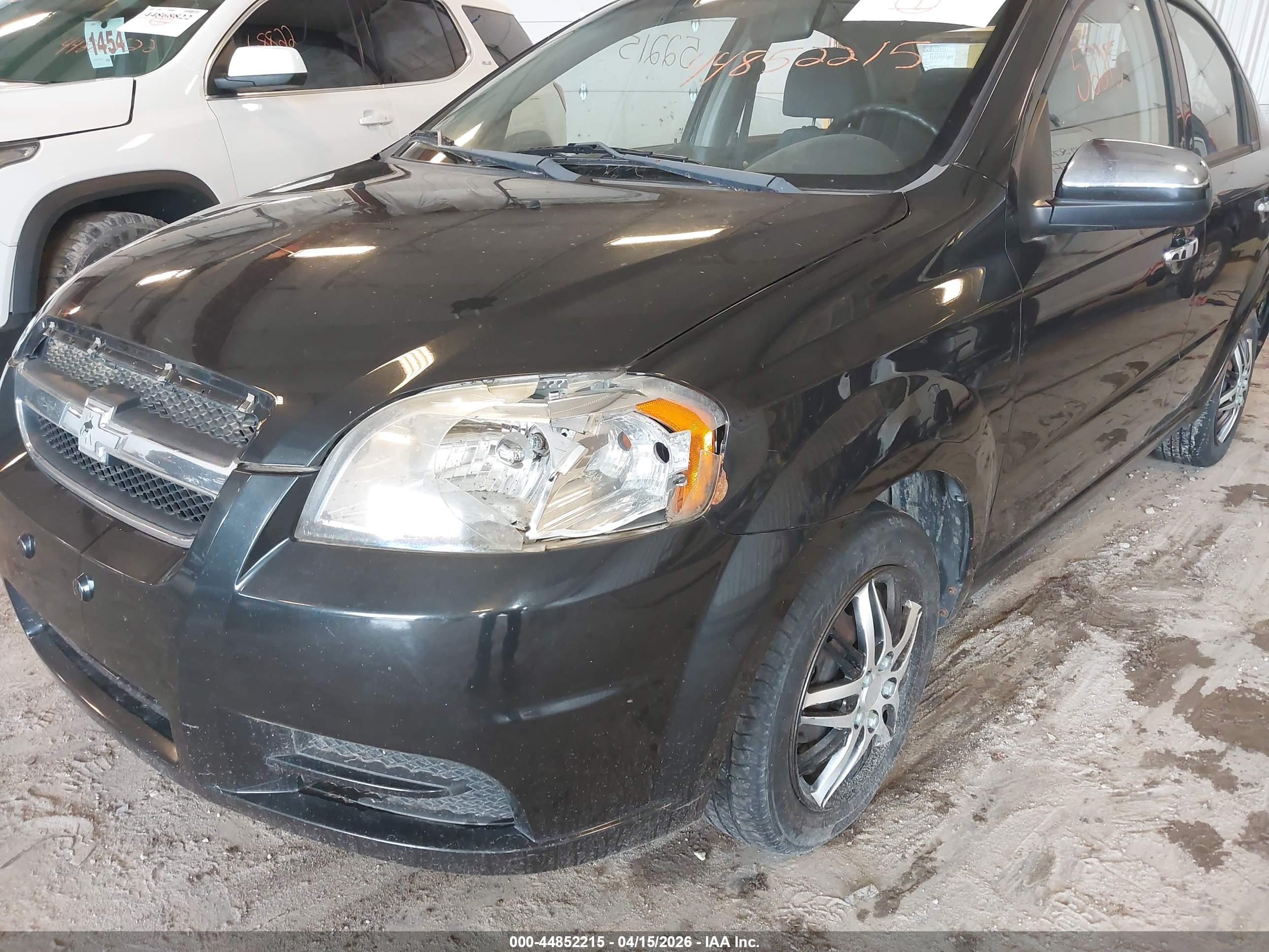 CHEVROLET AVEO image 6
