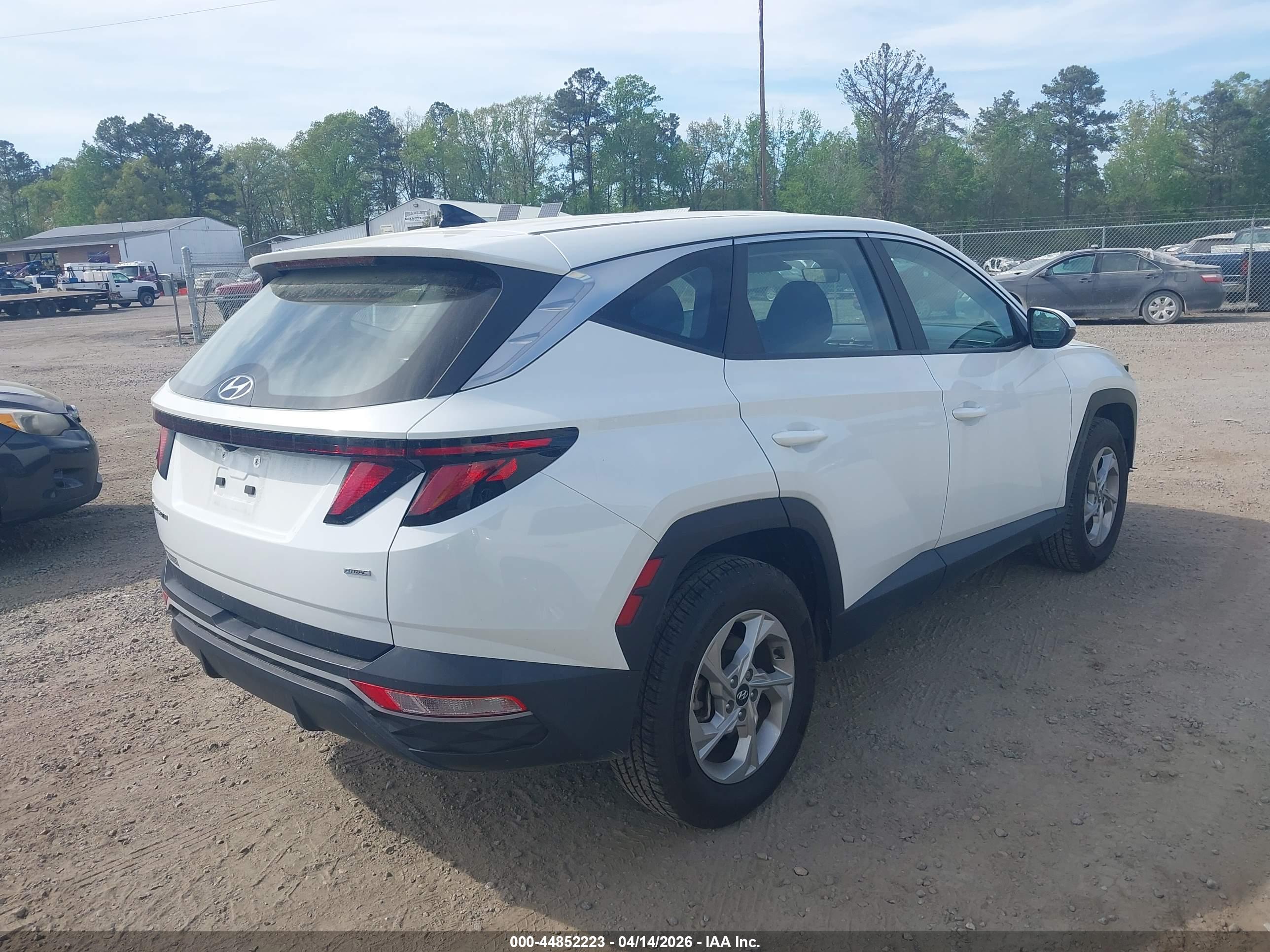 HYUNDAI TUCSON image 4