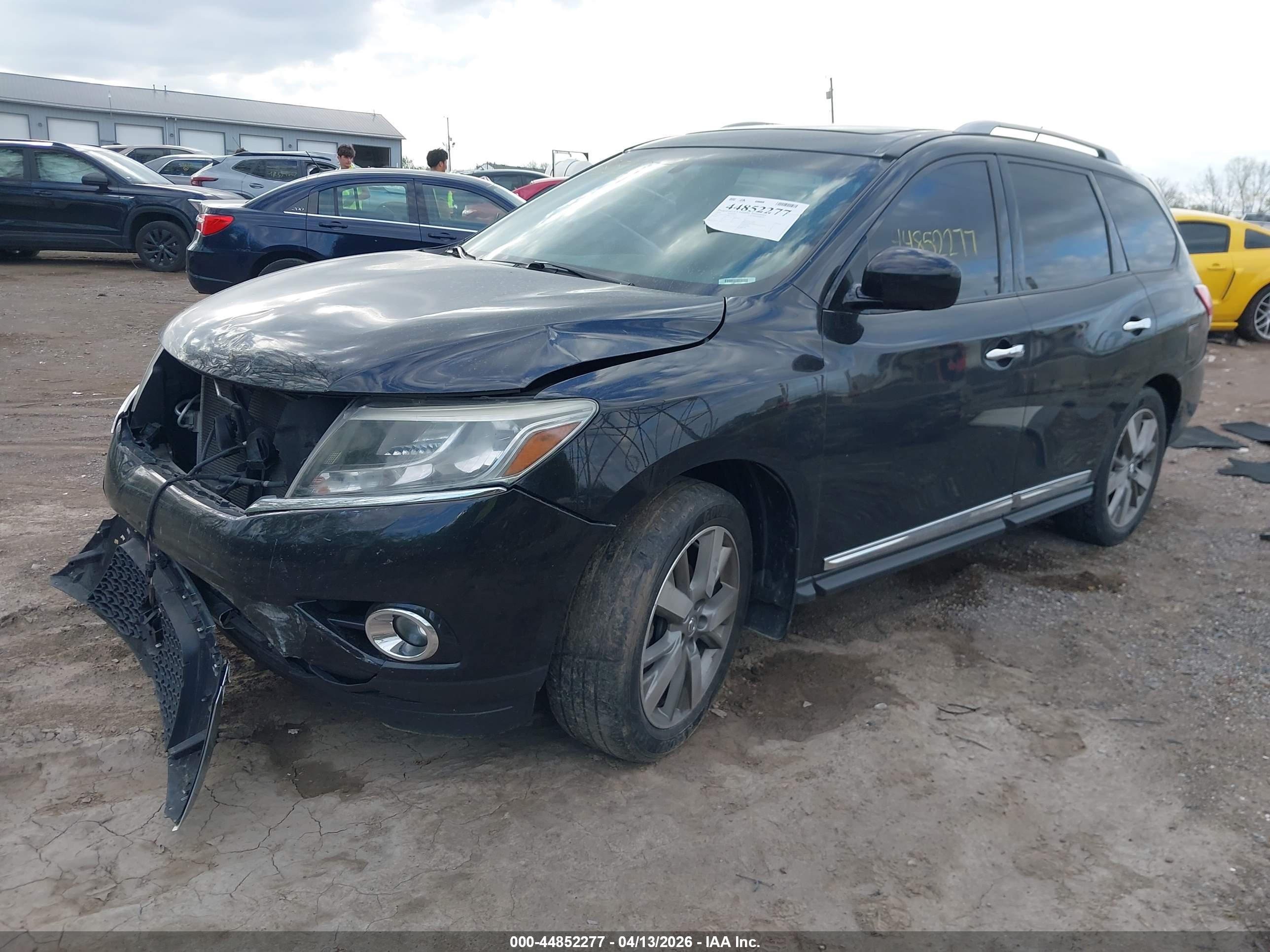 NISSAN PATHFINDER image 2