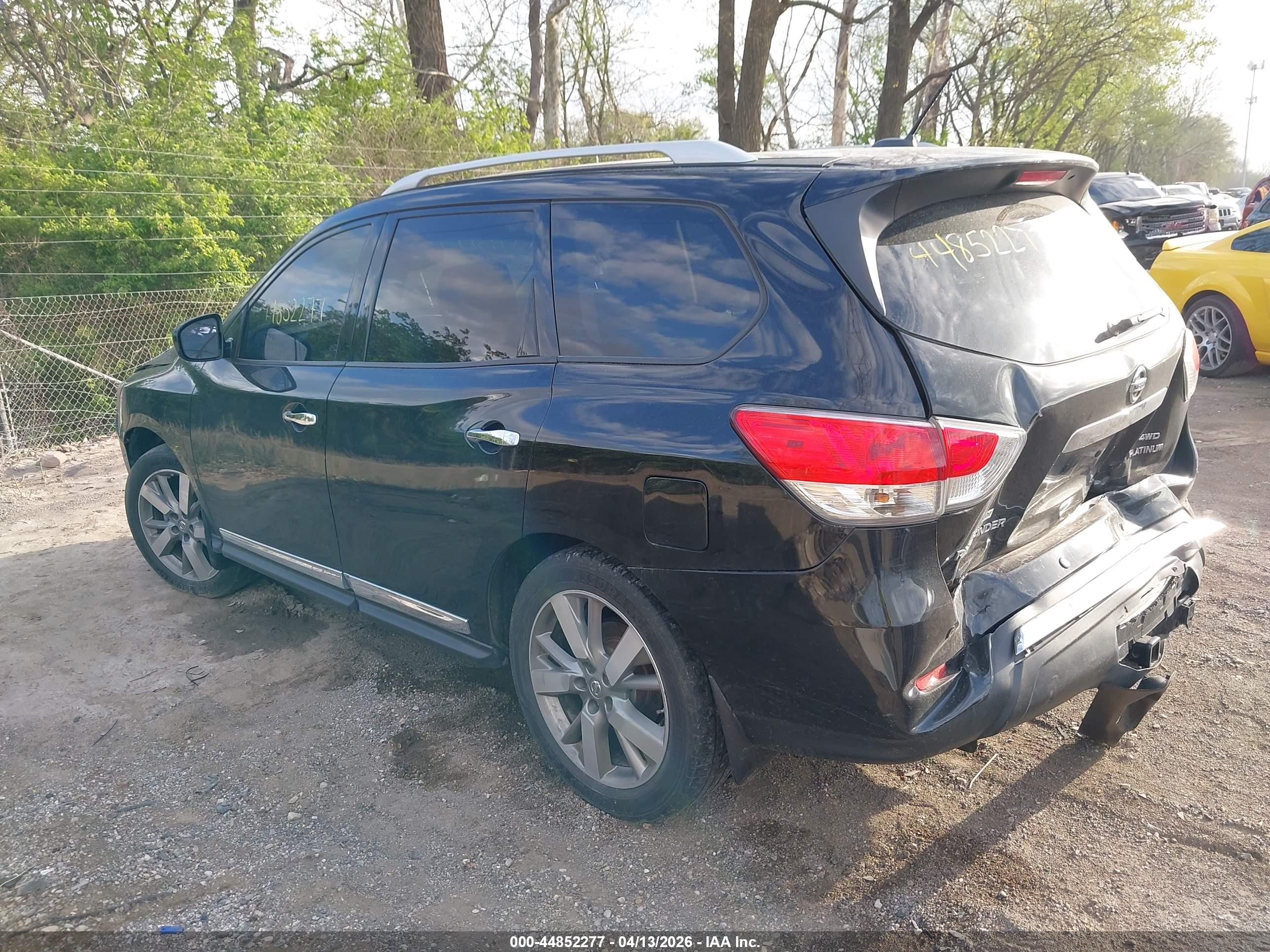 NISSAN PATHFINDER image 3