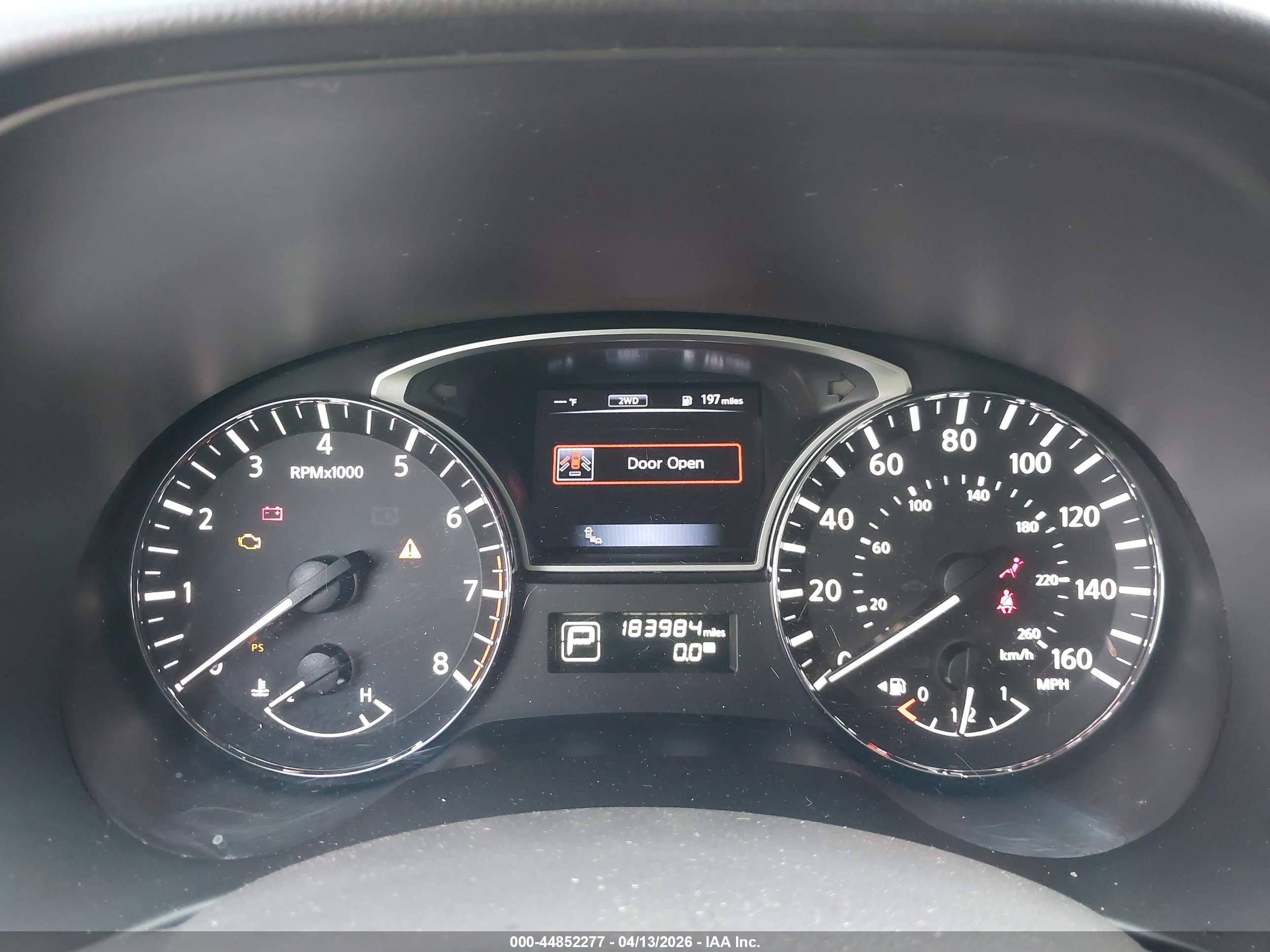 NISSAN PATHFINDER image 7