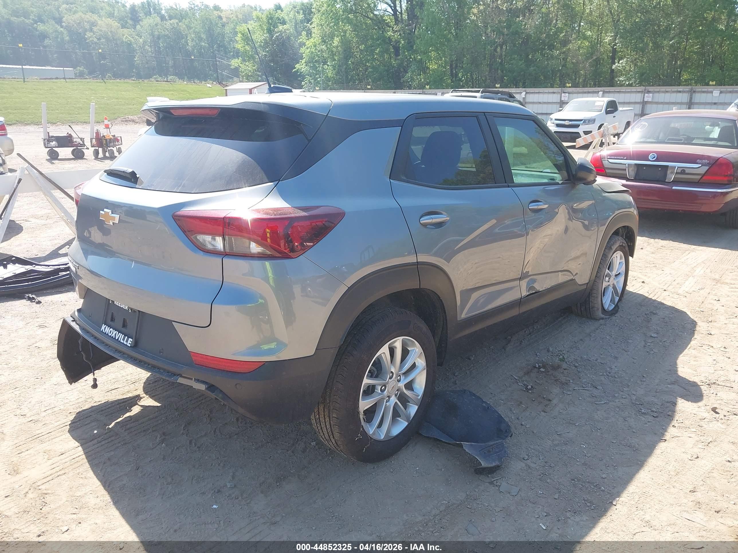 CHEVROLET TRAILBLAZER image 4