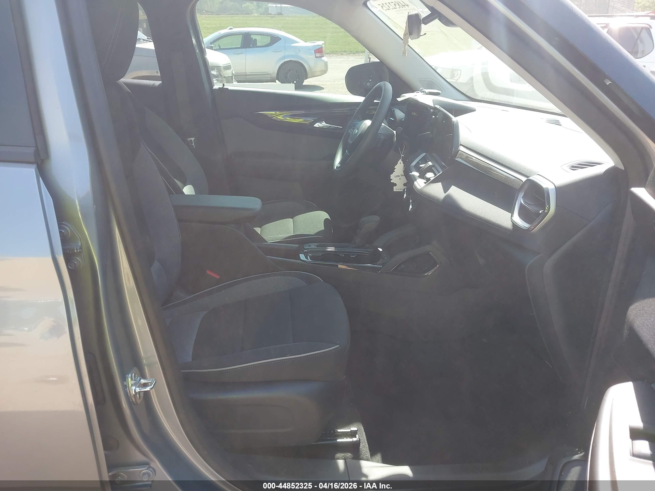 CHEVROLET TRAILBLAZER image 5