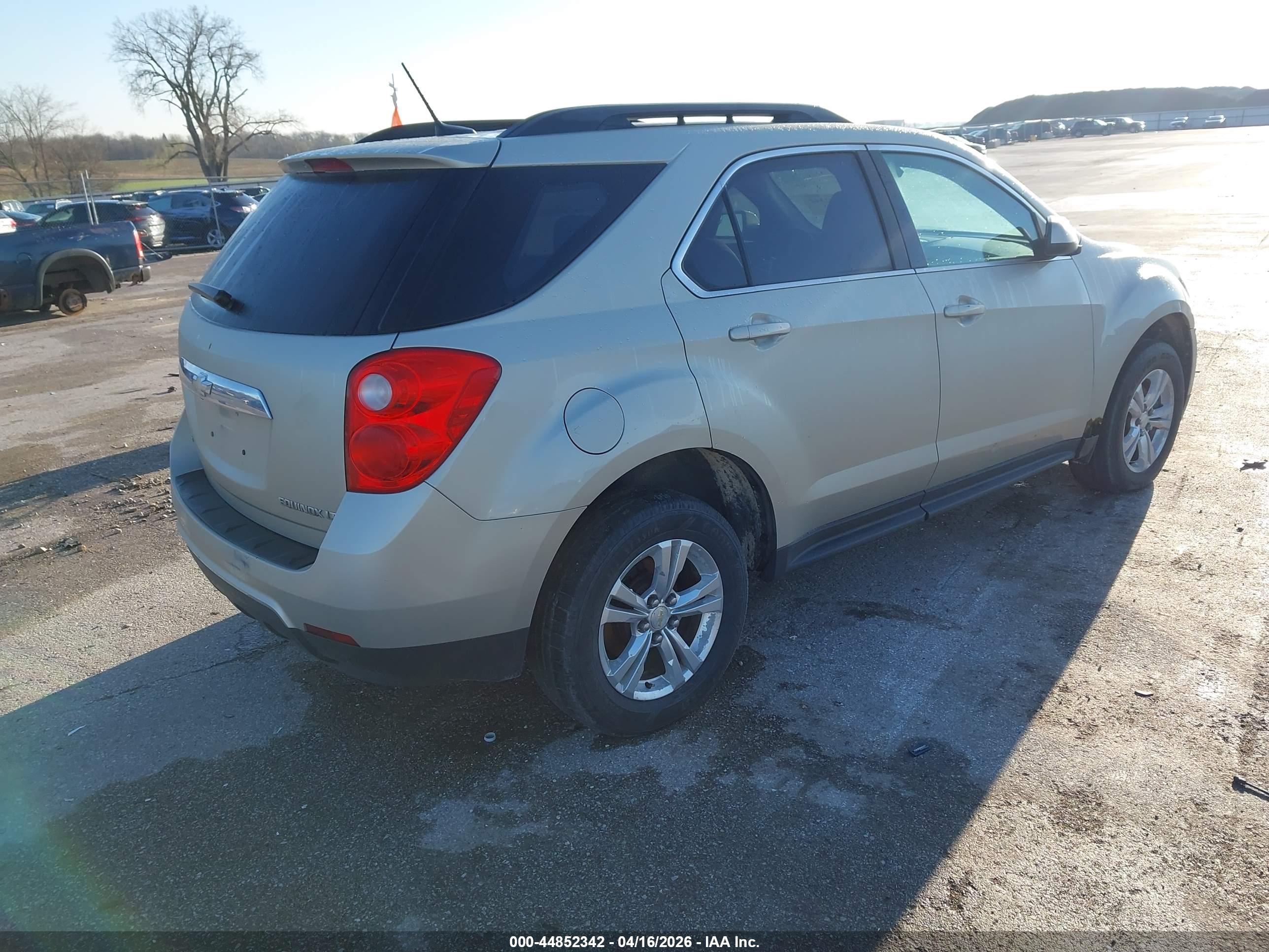 CHEVROLET EQUINOX image 4