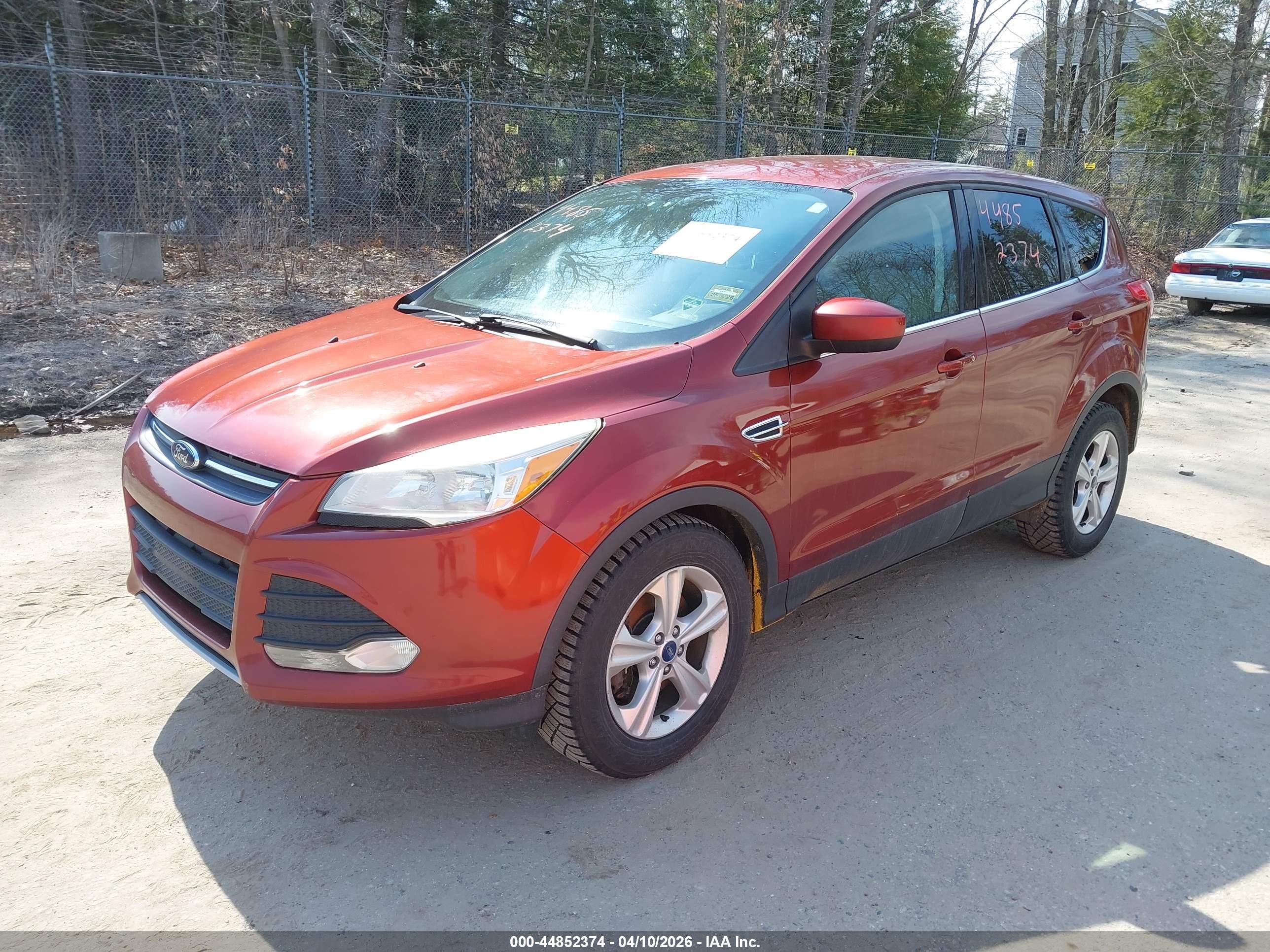 FORD ESCAPE image 2