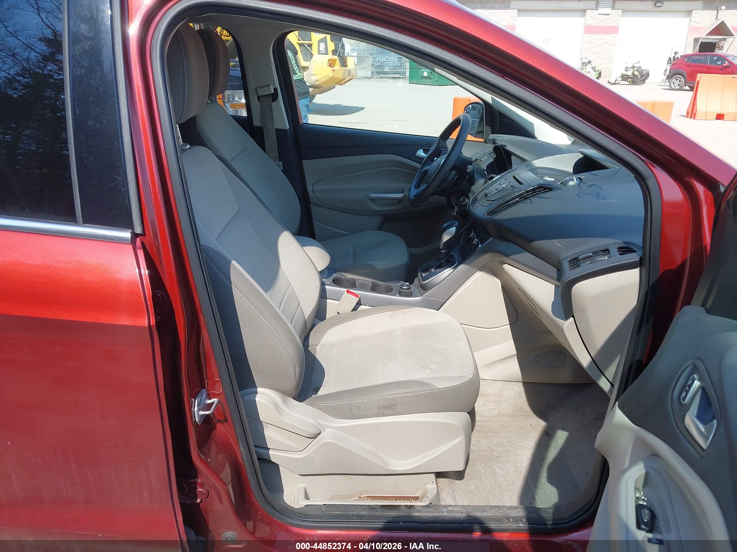 FORD ESCAPE image 5