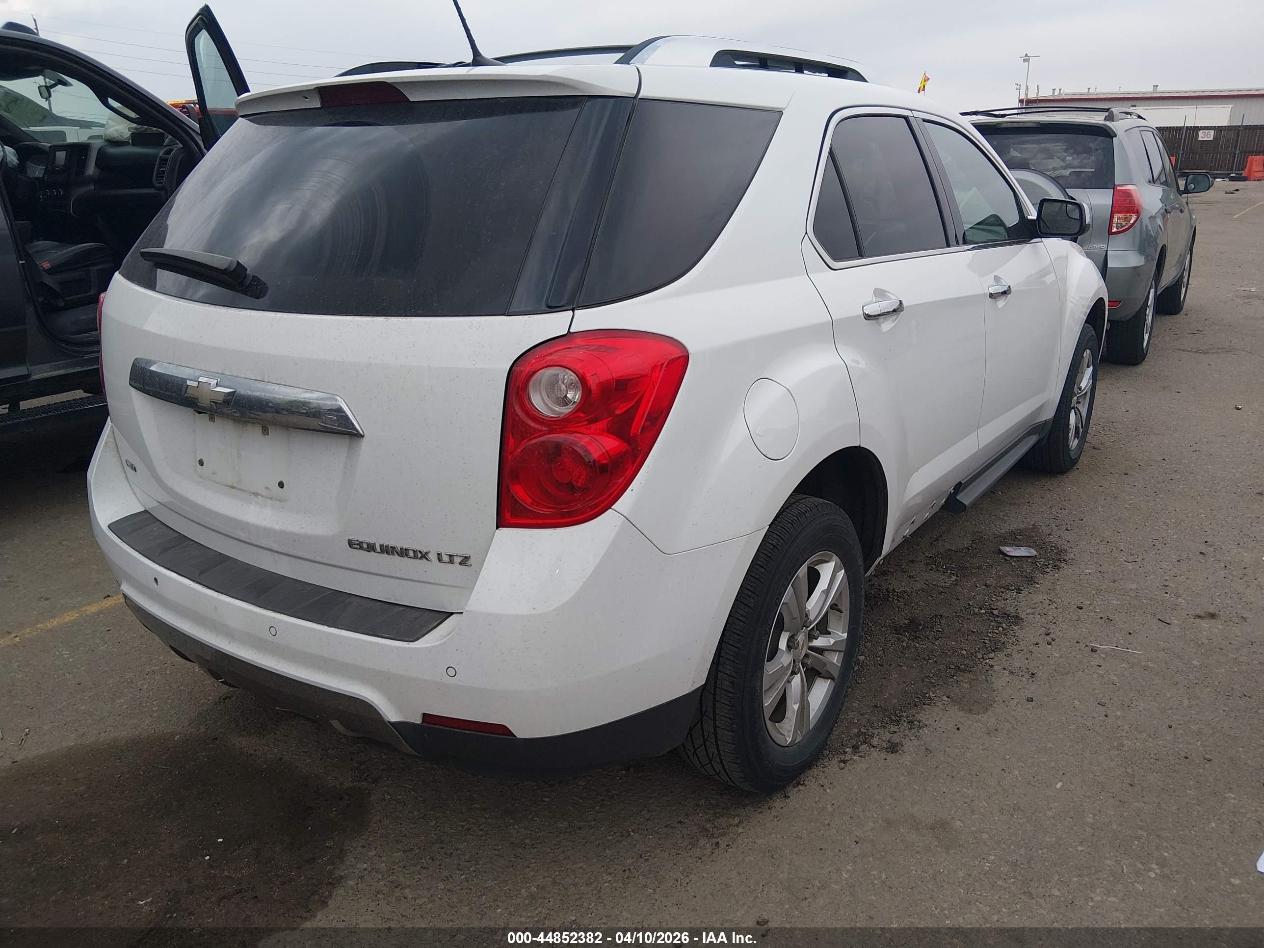 CHEVROLET EQUINOX image 4