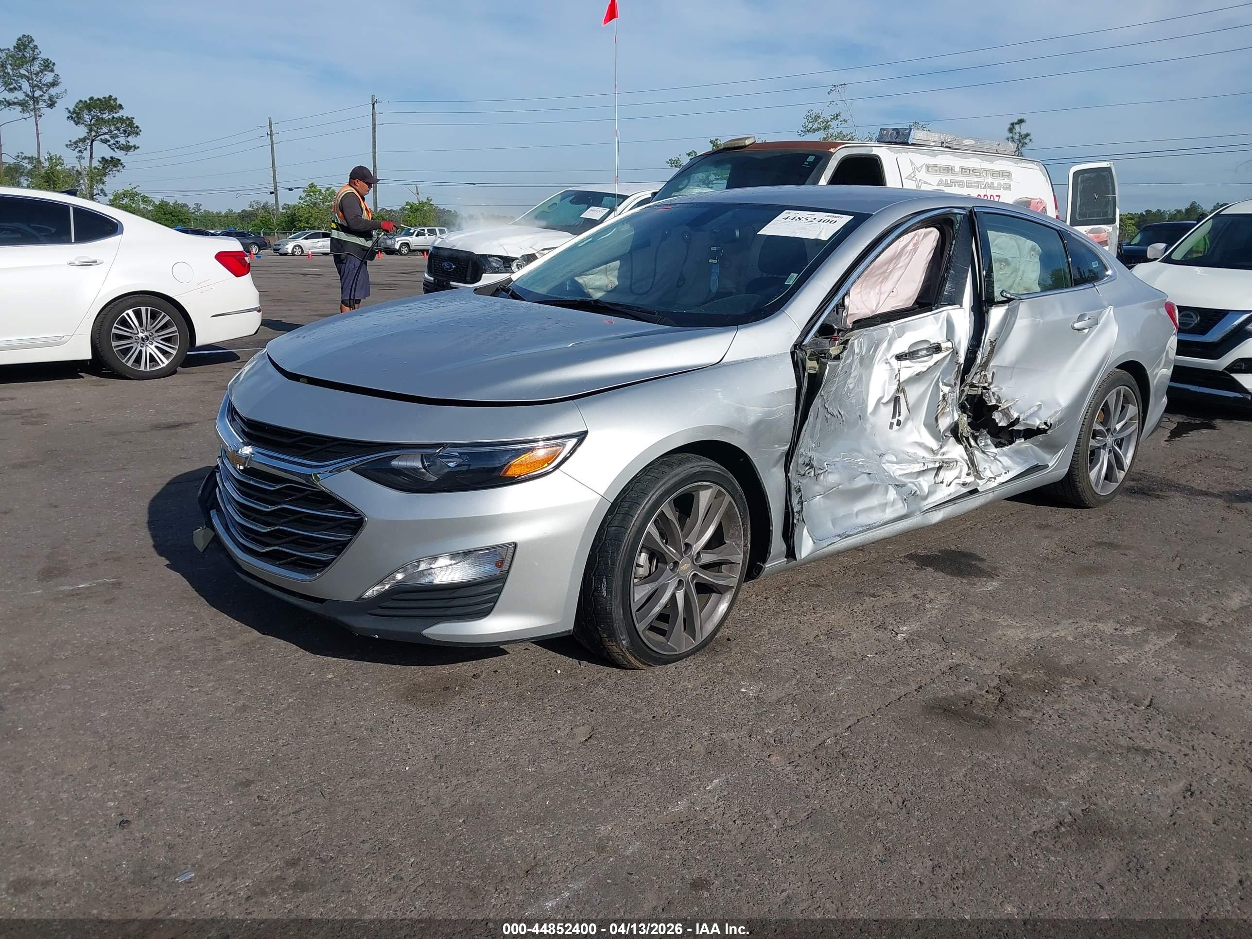 CHEVROLET MALIBU image 2
