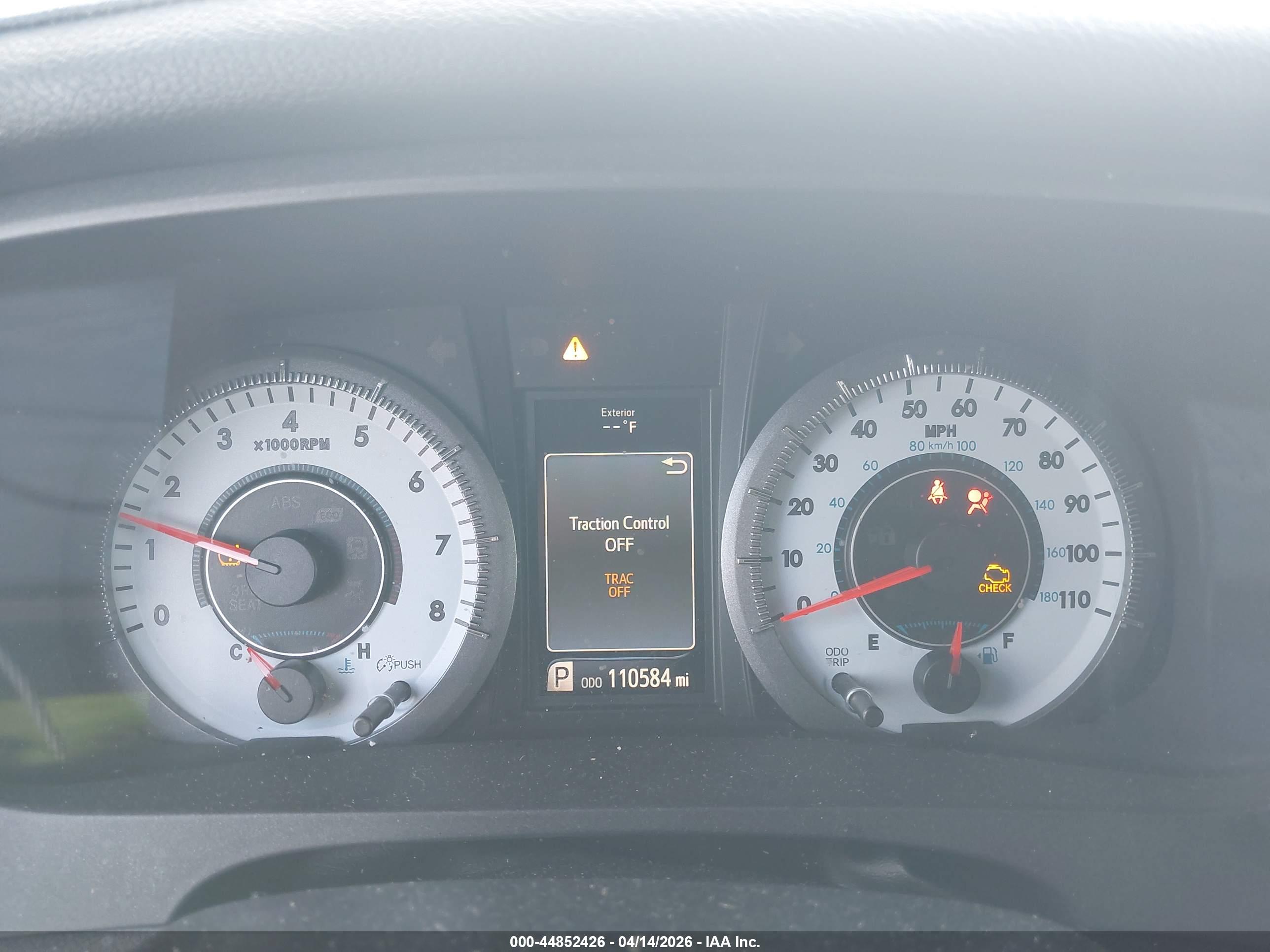 TOYOTA SIENNA image 7