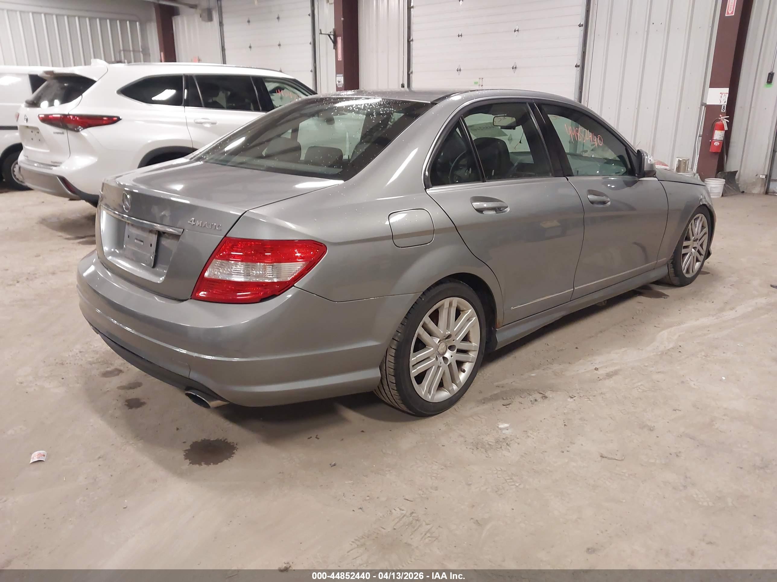 MERCEDES-BENZ C image 4