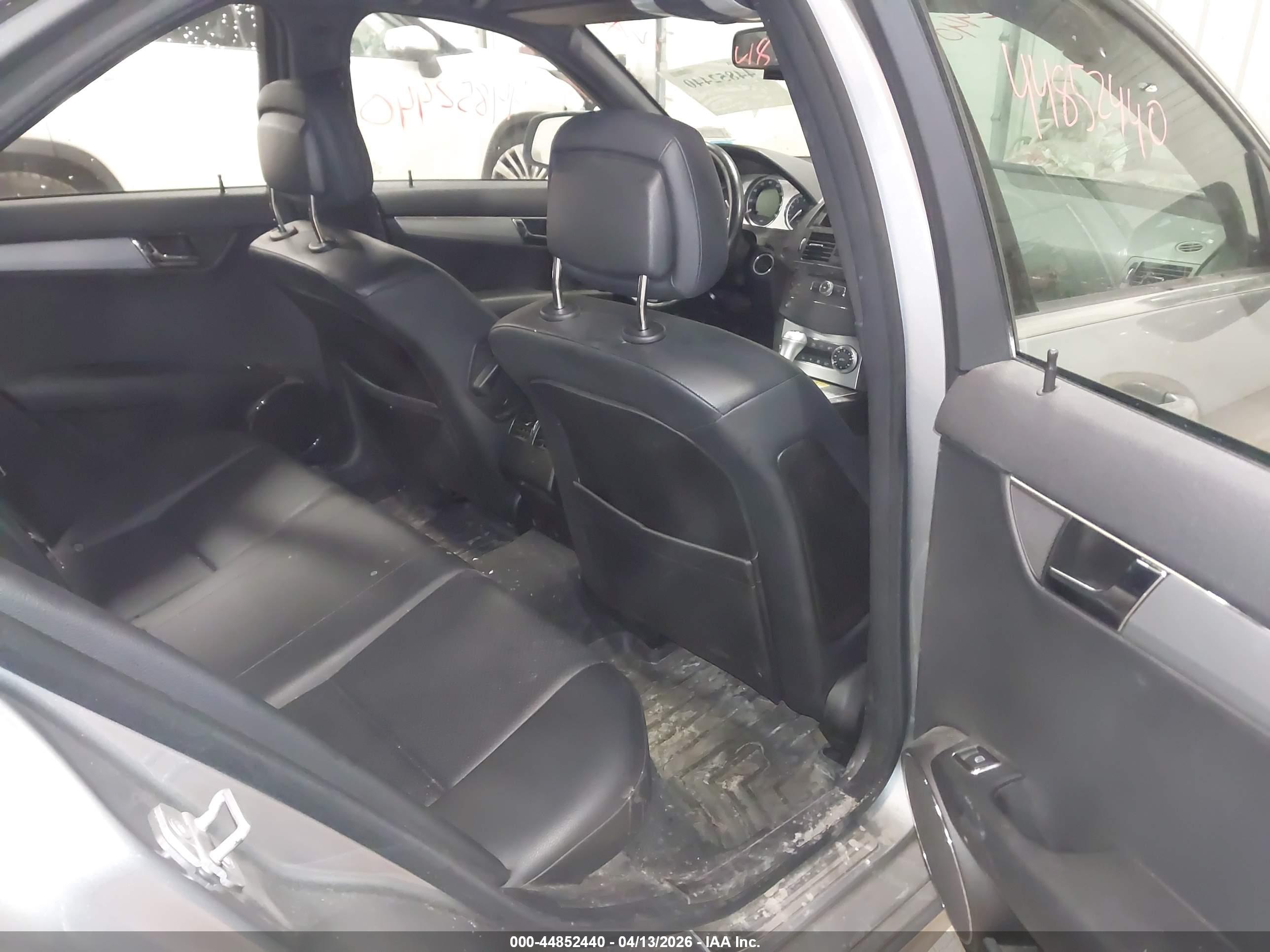 MERCEDES-BENZ C image 8