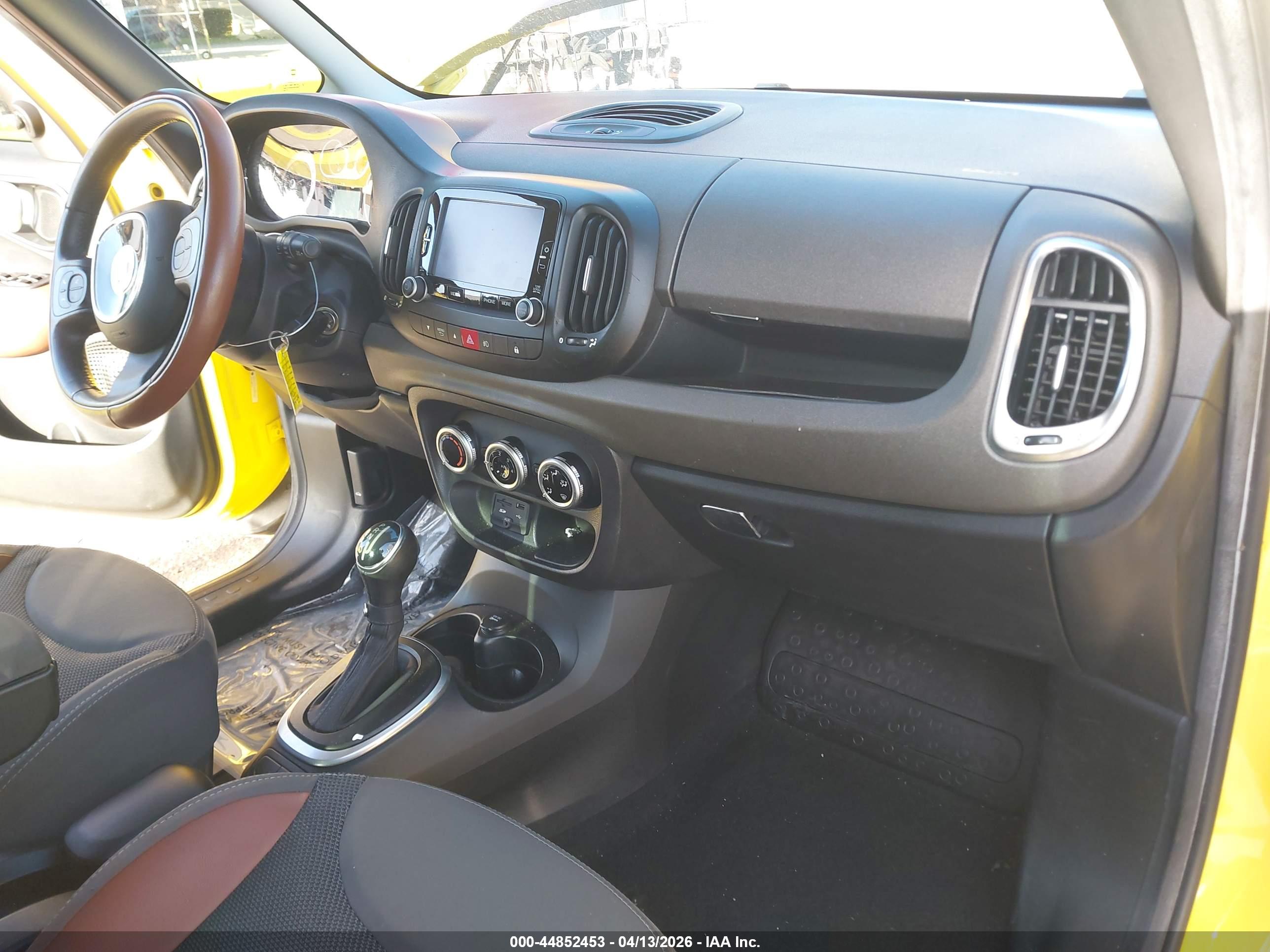 FIAT 500L image 5
