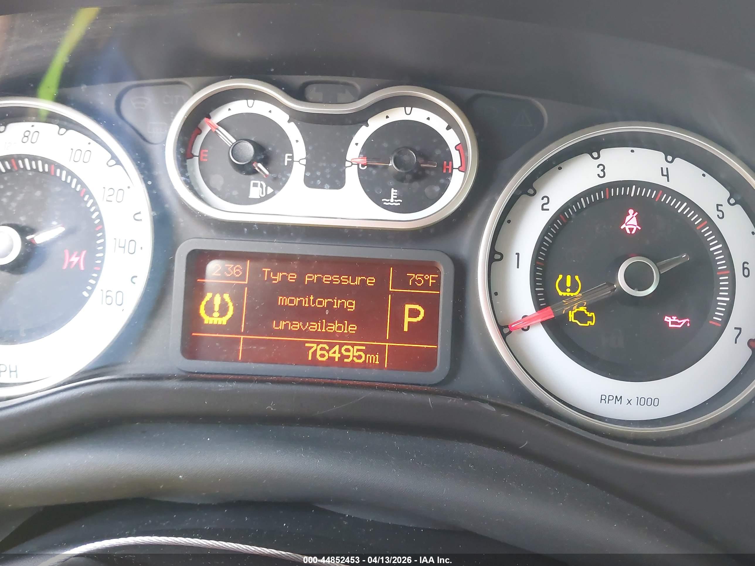 FIAT 500L image 7