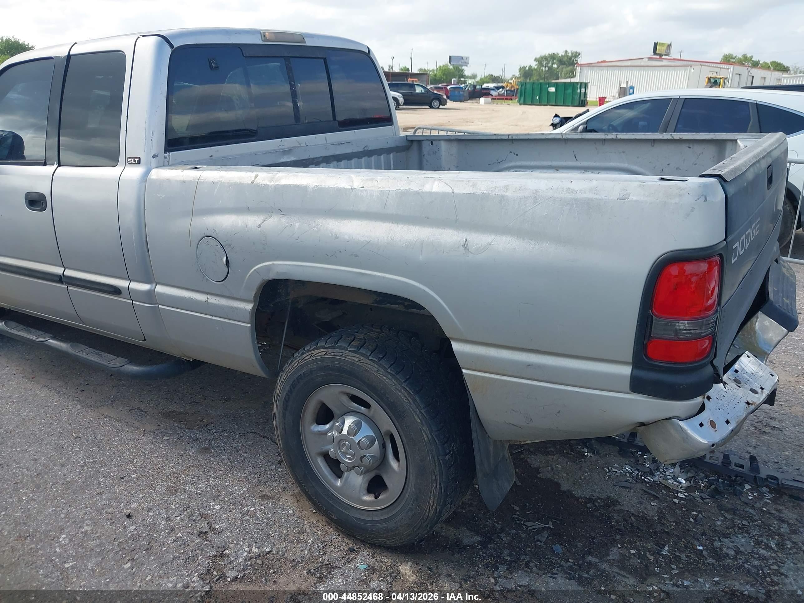 DODGE RAM image 6