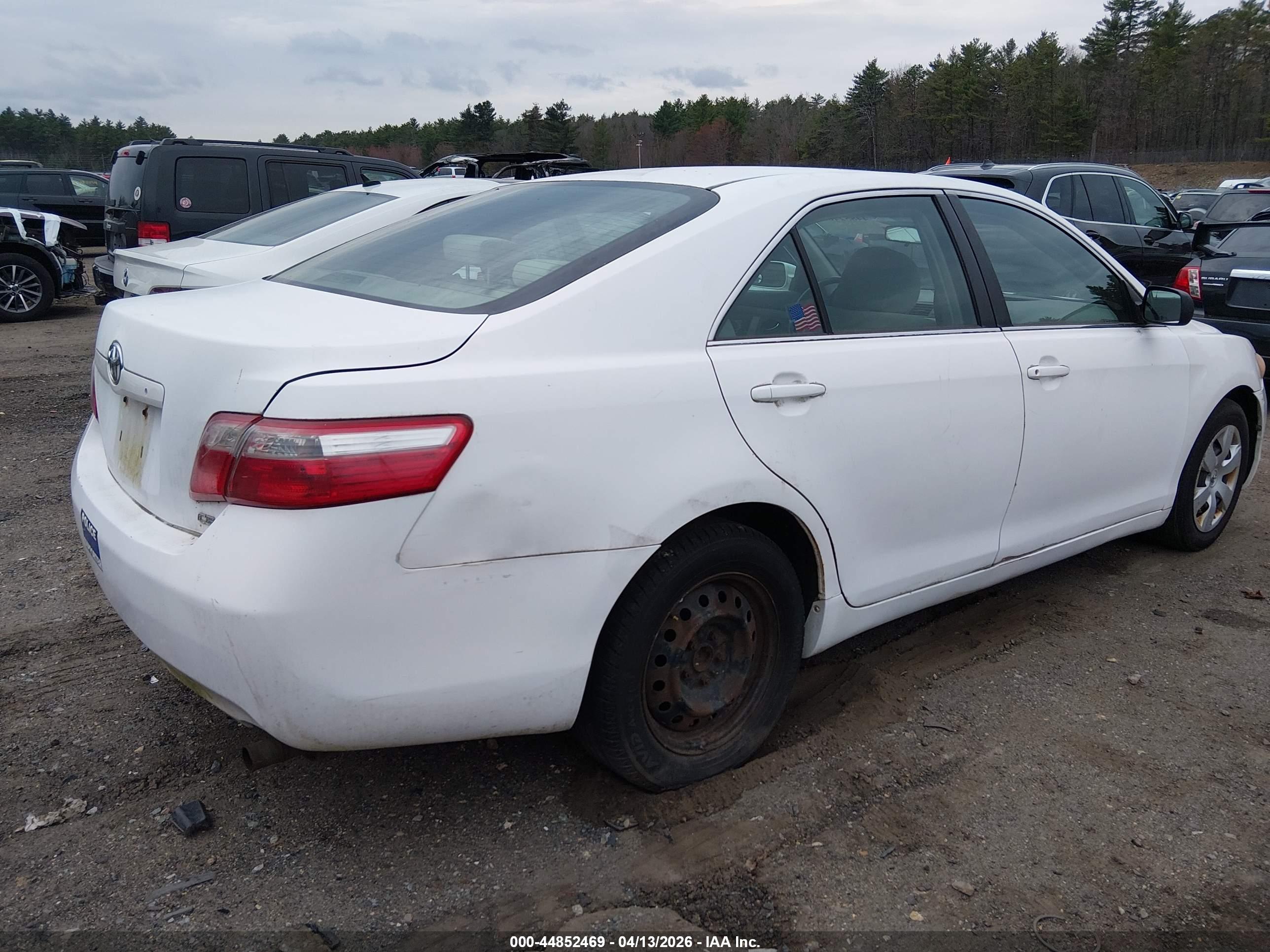 TOYOTA CAMRY image 4