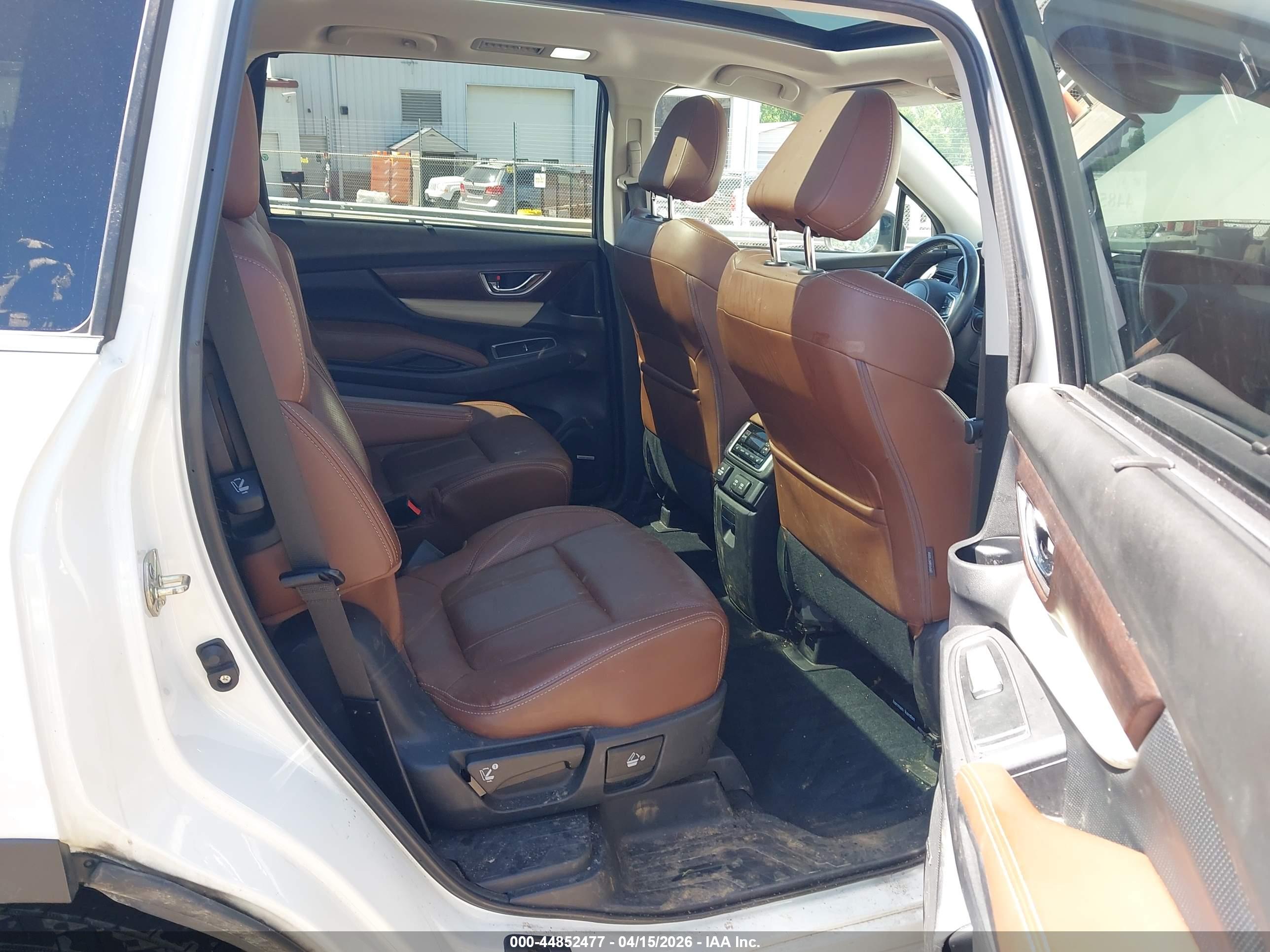 SUBARU ASCENT image 8