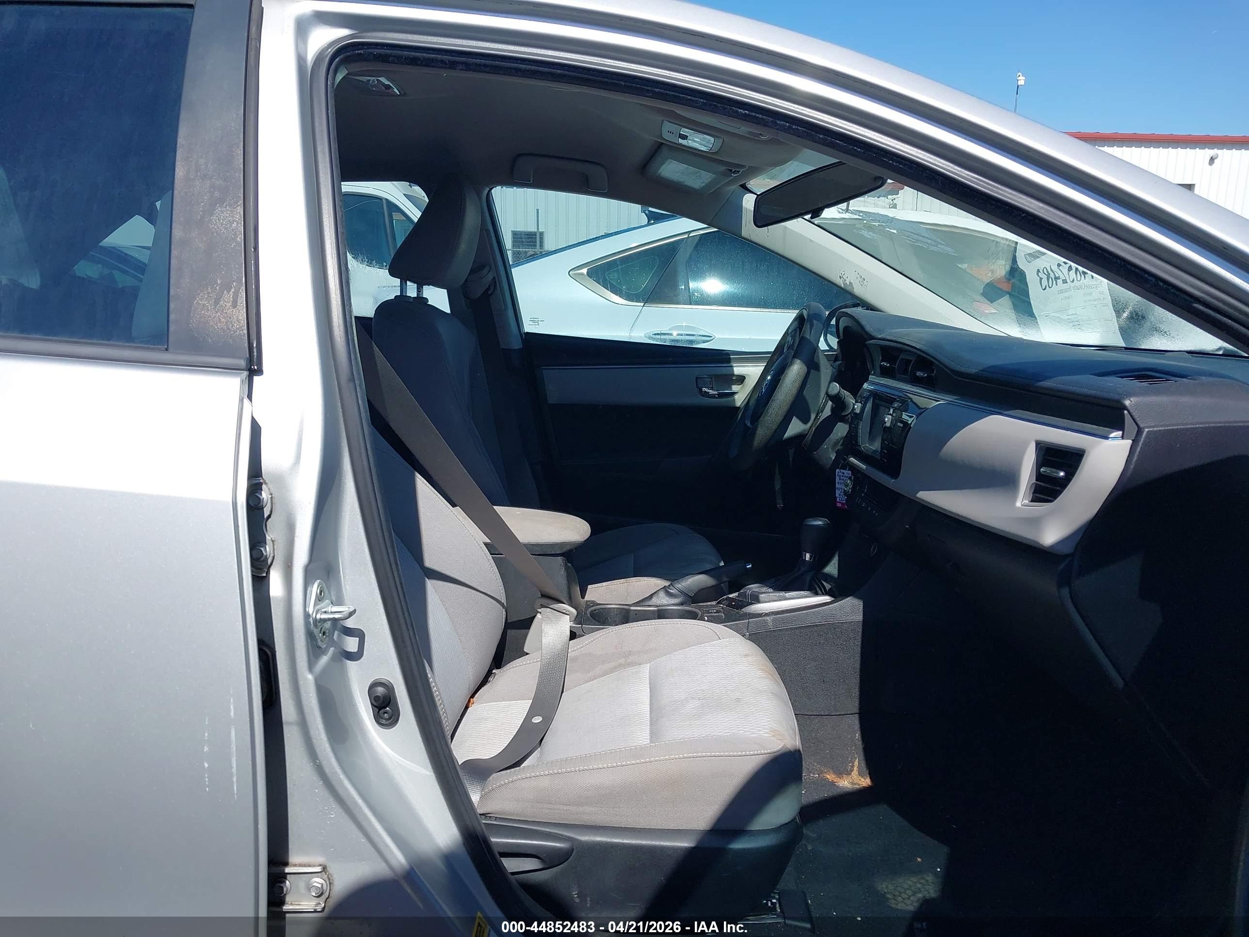 TOYOTA COROLLA image 5