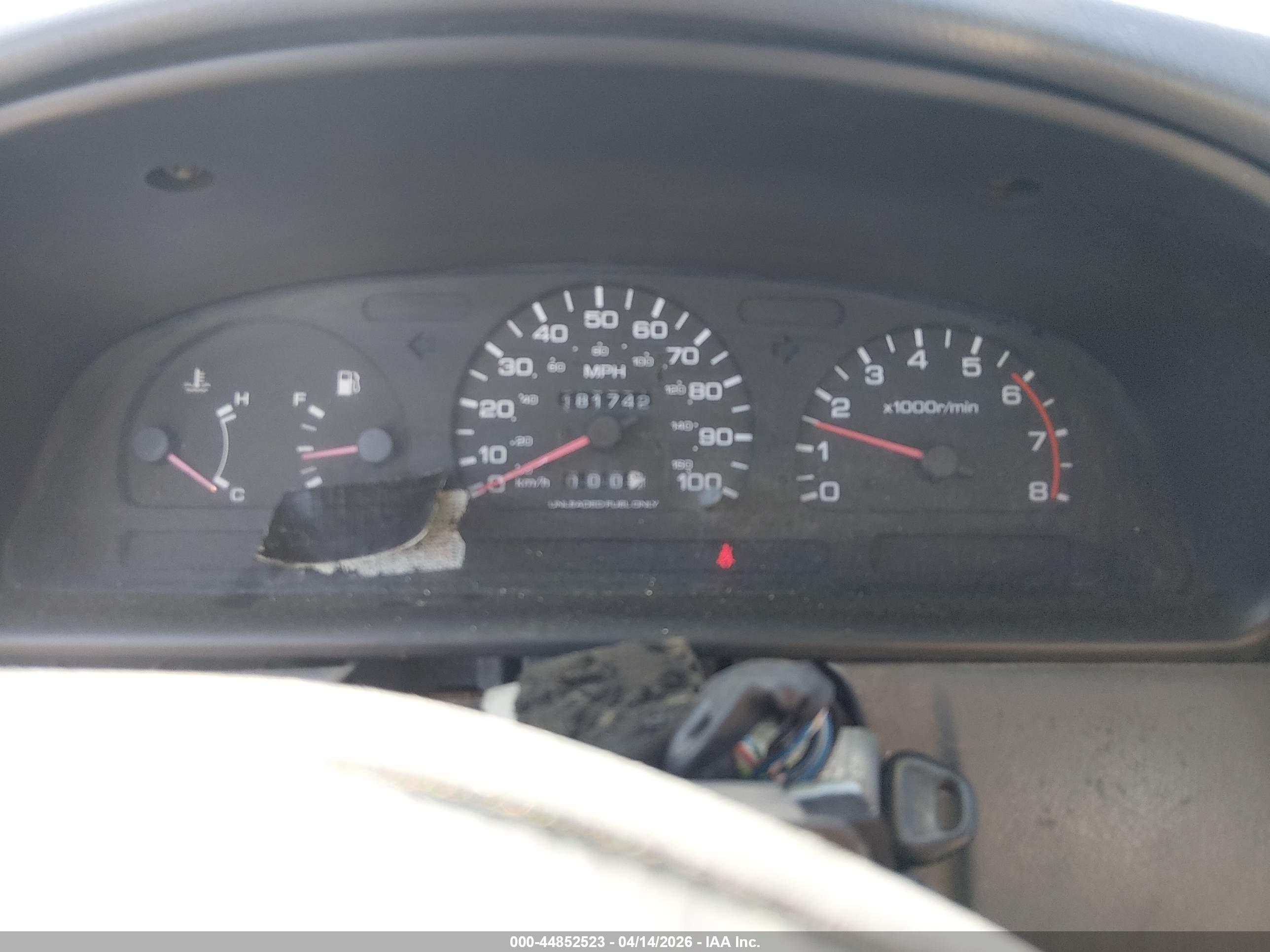 NISSAN TRUCK image 7