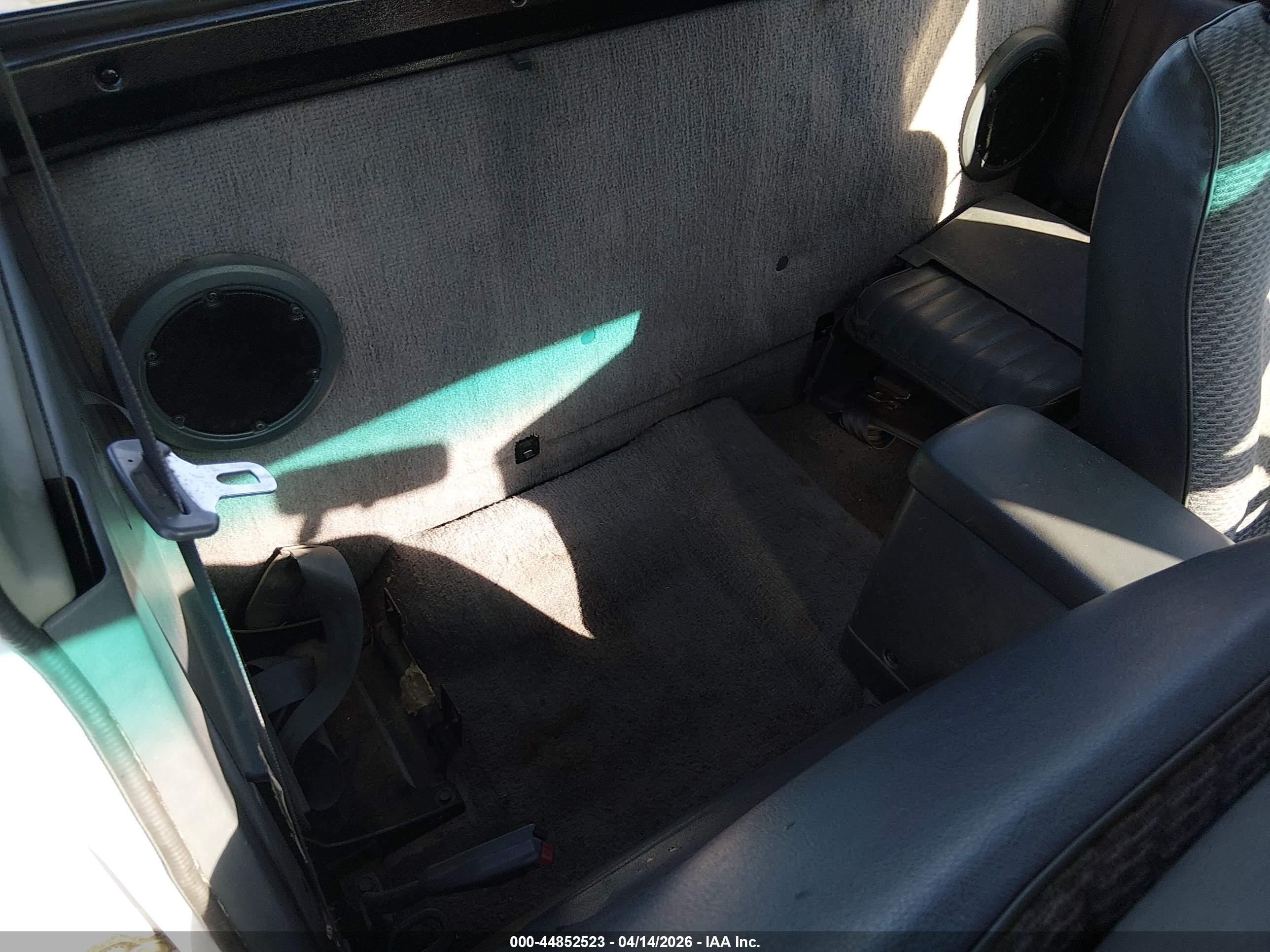 NISSAN TRUCK image 8