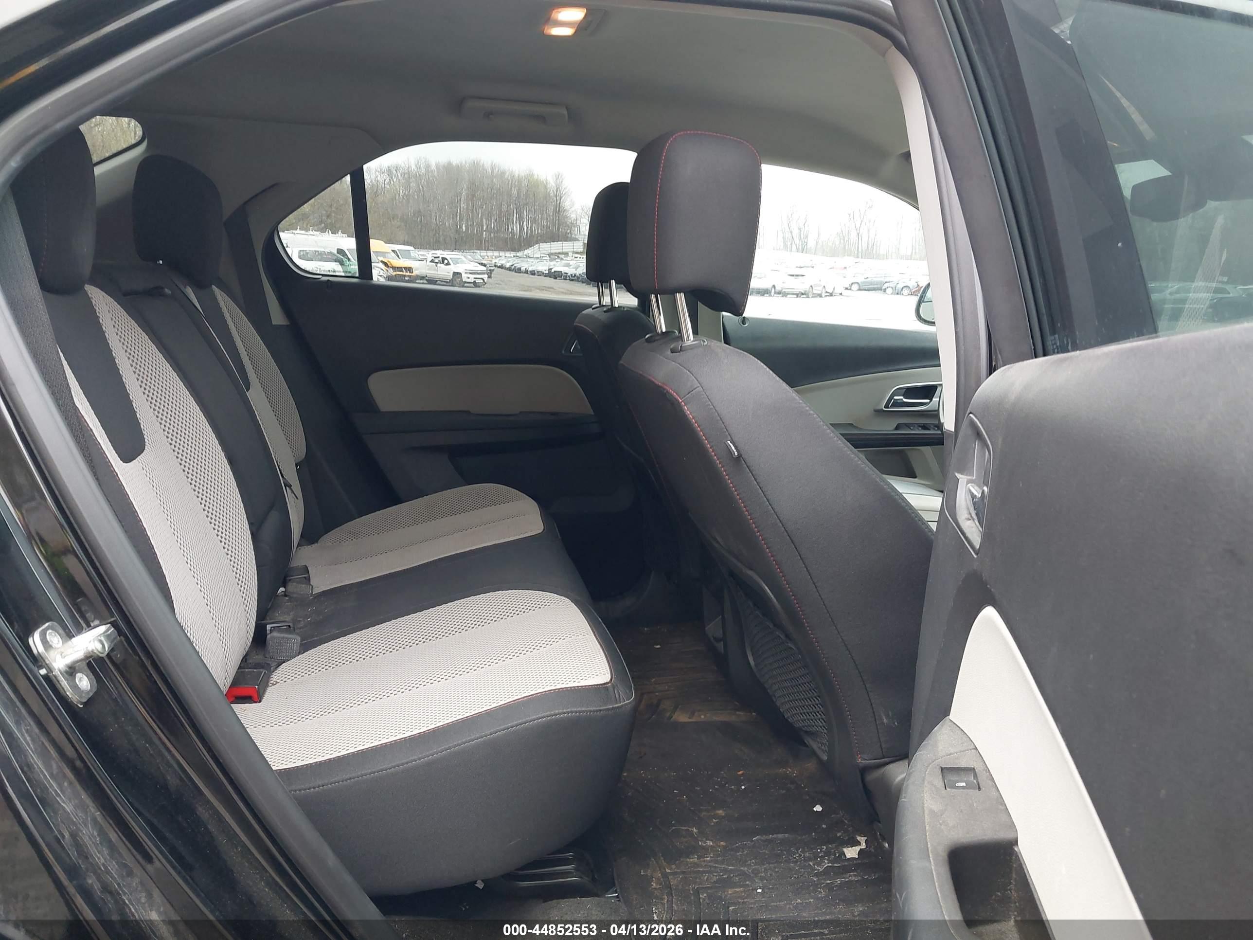 CHEVROLET EQUINOX image 8