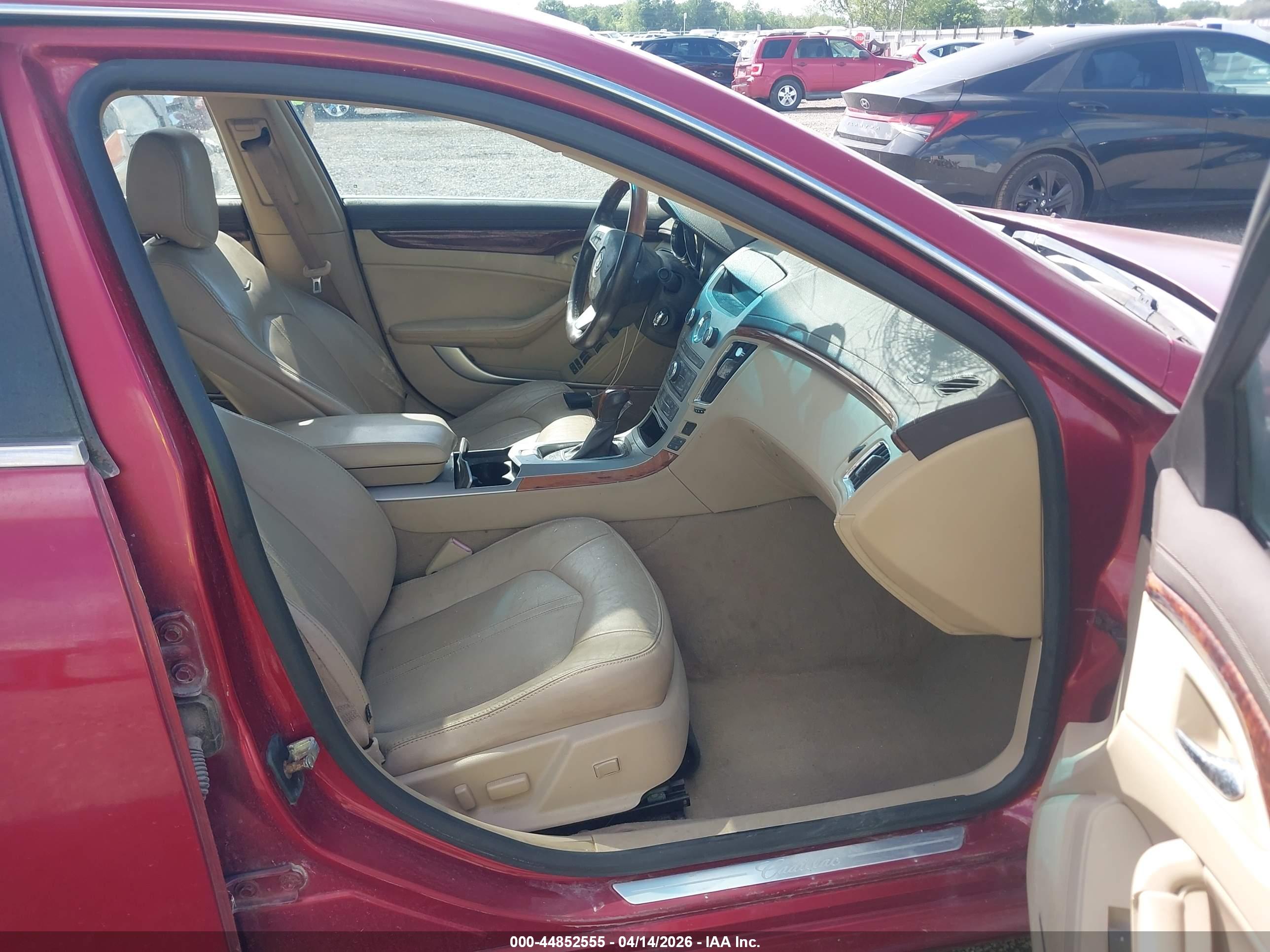 CADILLAC CTS image 5