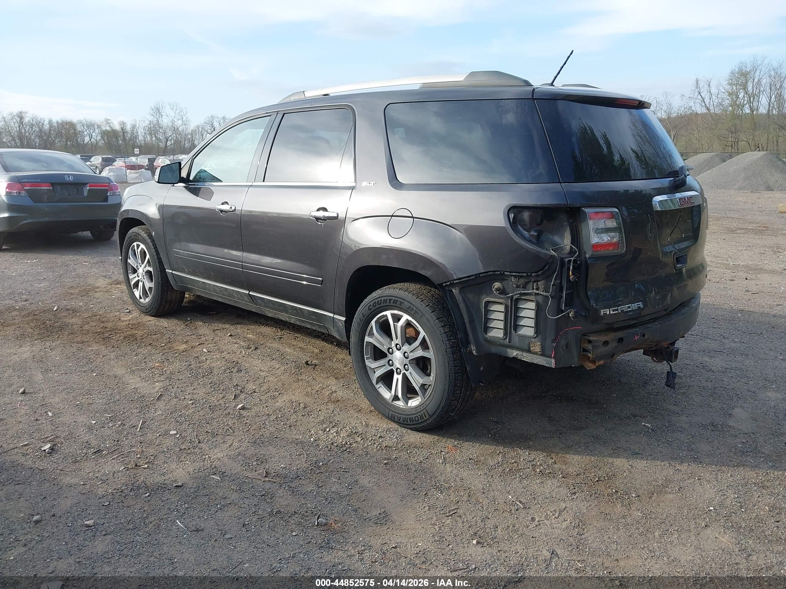 GMC ACADIA image 3