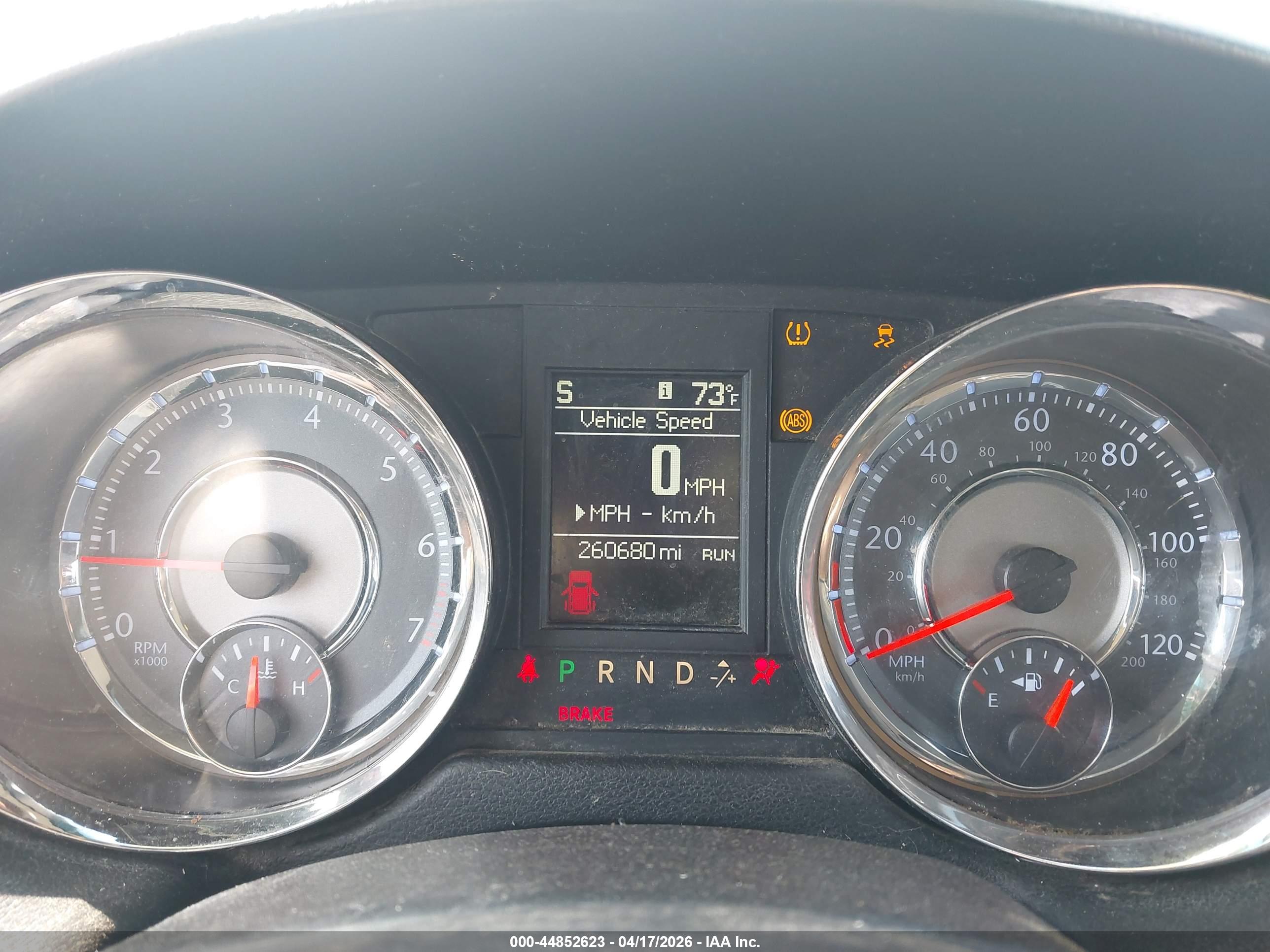 CHRYSLER TOWN image 7